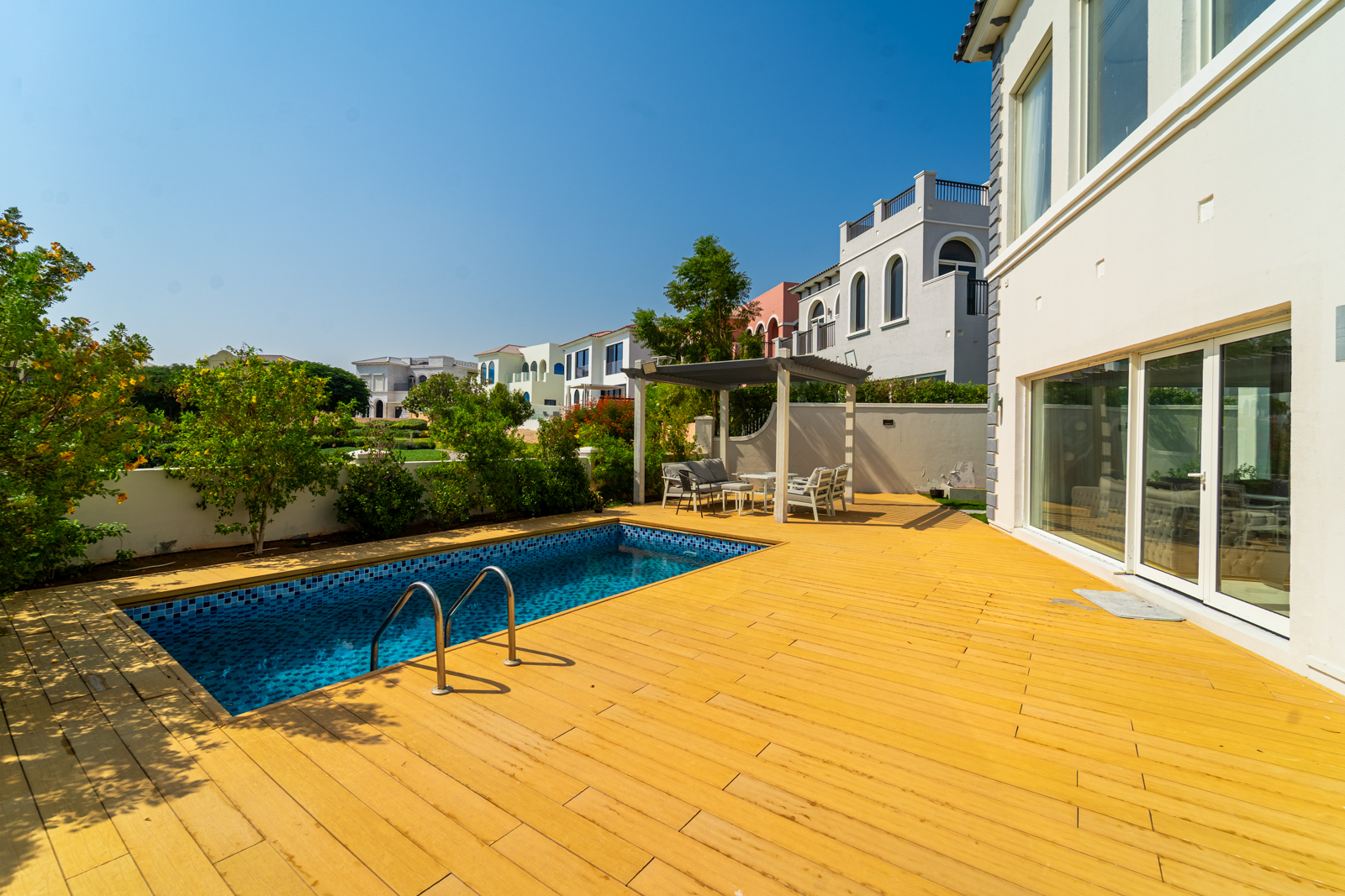 Upgraded Villa | Lake View | Large Plot