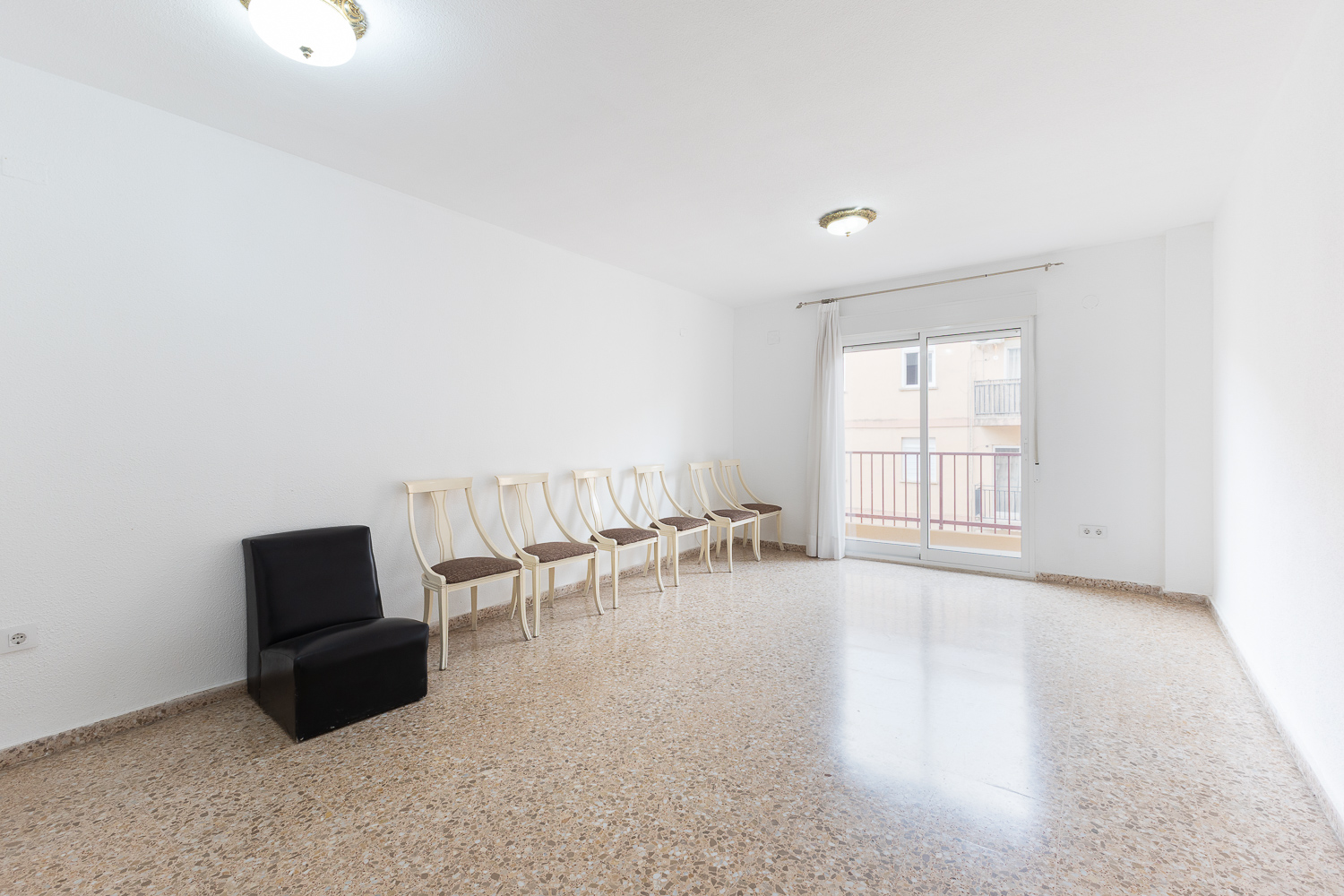 Renovated apartment, ready to move into in Mislata. Valencian Community area