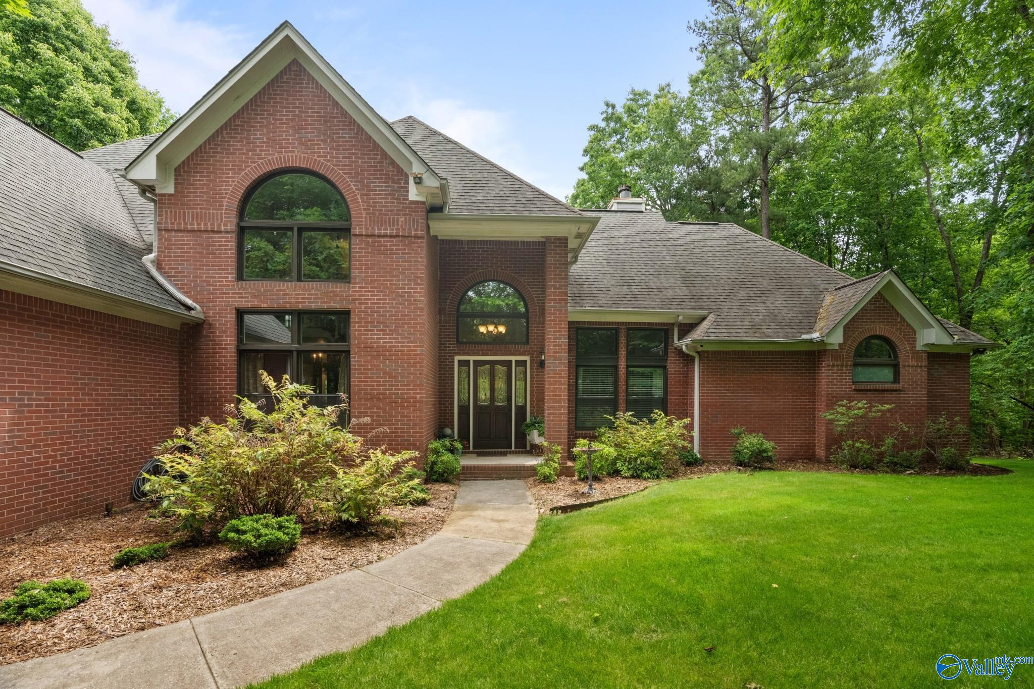 Elegant and Spacious Home on Green Mountain