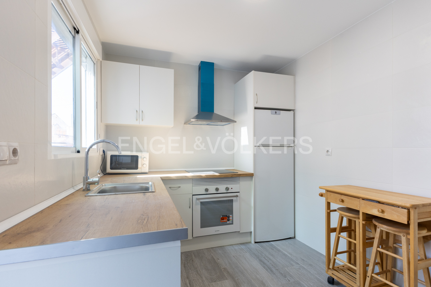 3-bedroom apartment with terrace and fast connection to Valencia