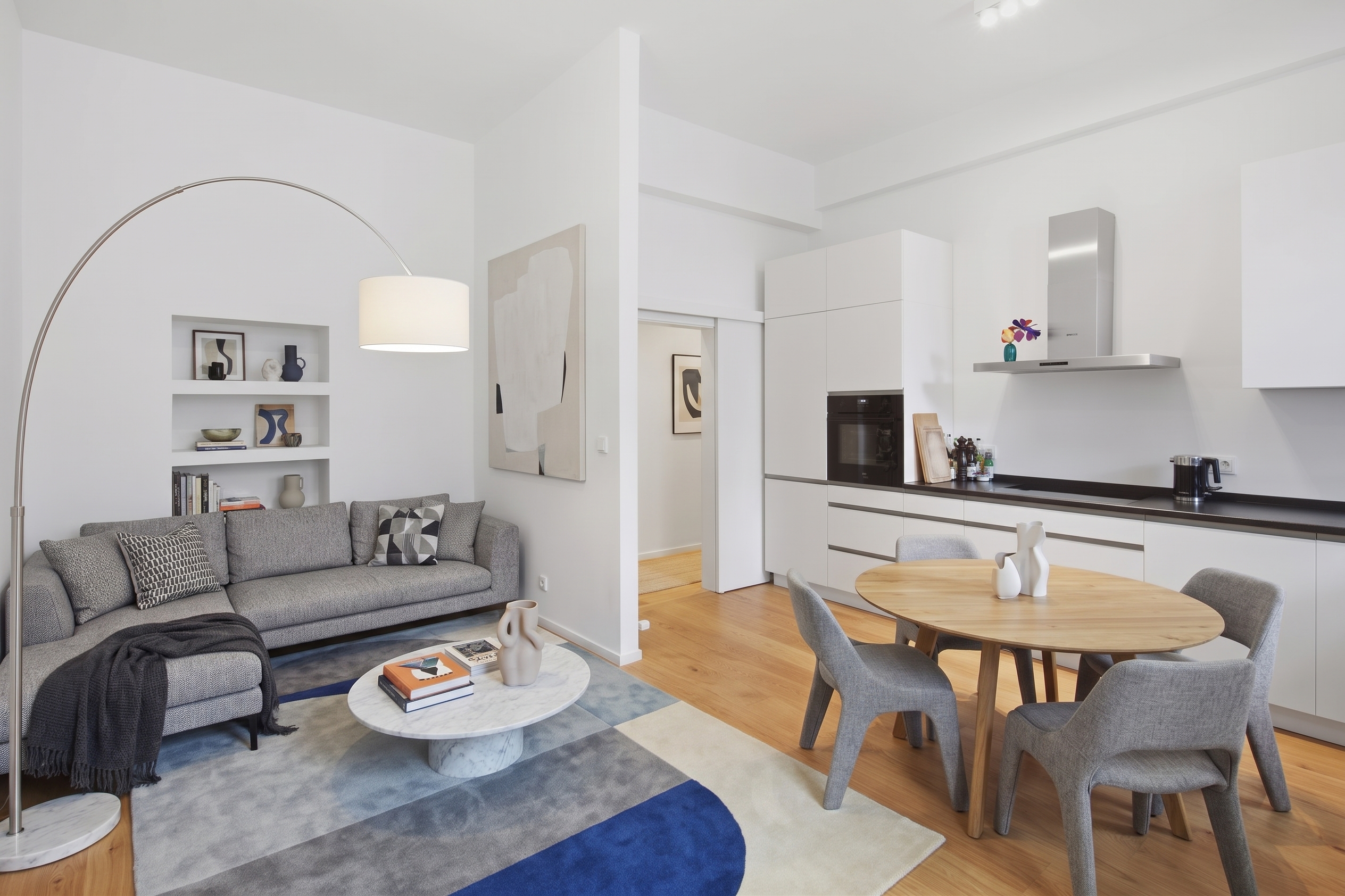 Modern 4-room apartment with sun terrace in the Belgian Quarter [AI-modified]