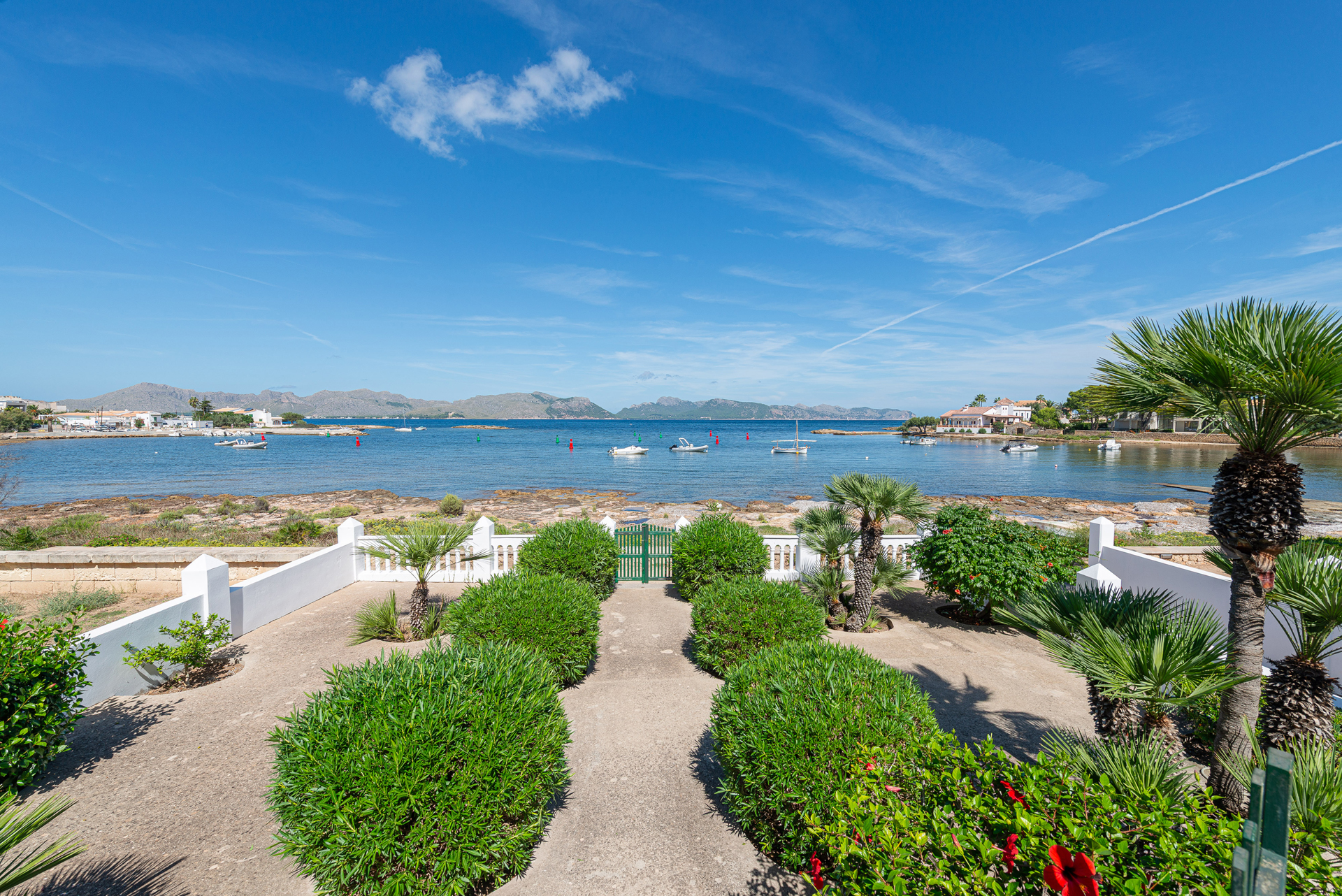 Mediterranean frontline charm – Barcarés, Bay of Pollensa