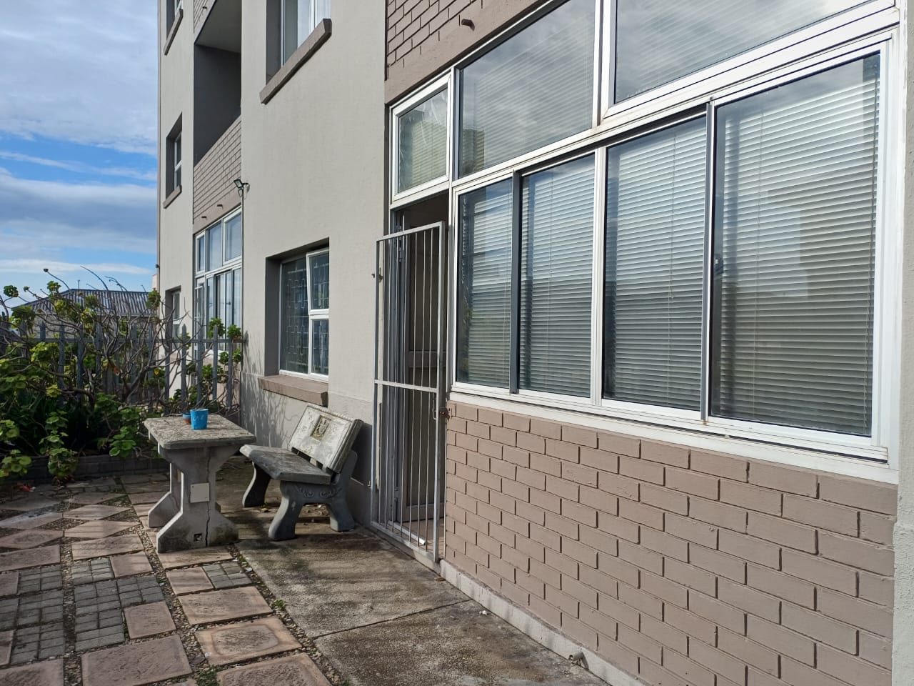 Coastal living in Humewood
