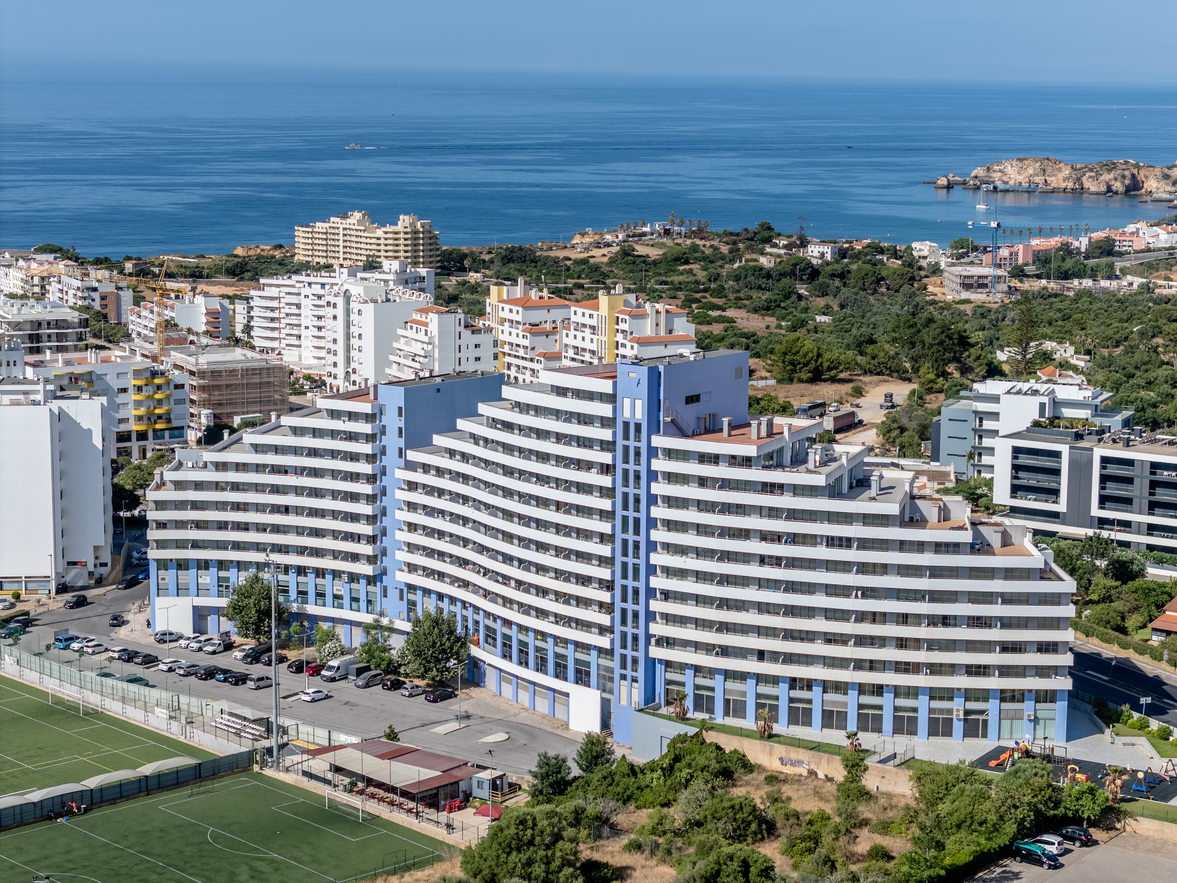 Elegant T1 service apart. close to Praia da Rocha and Vau