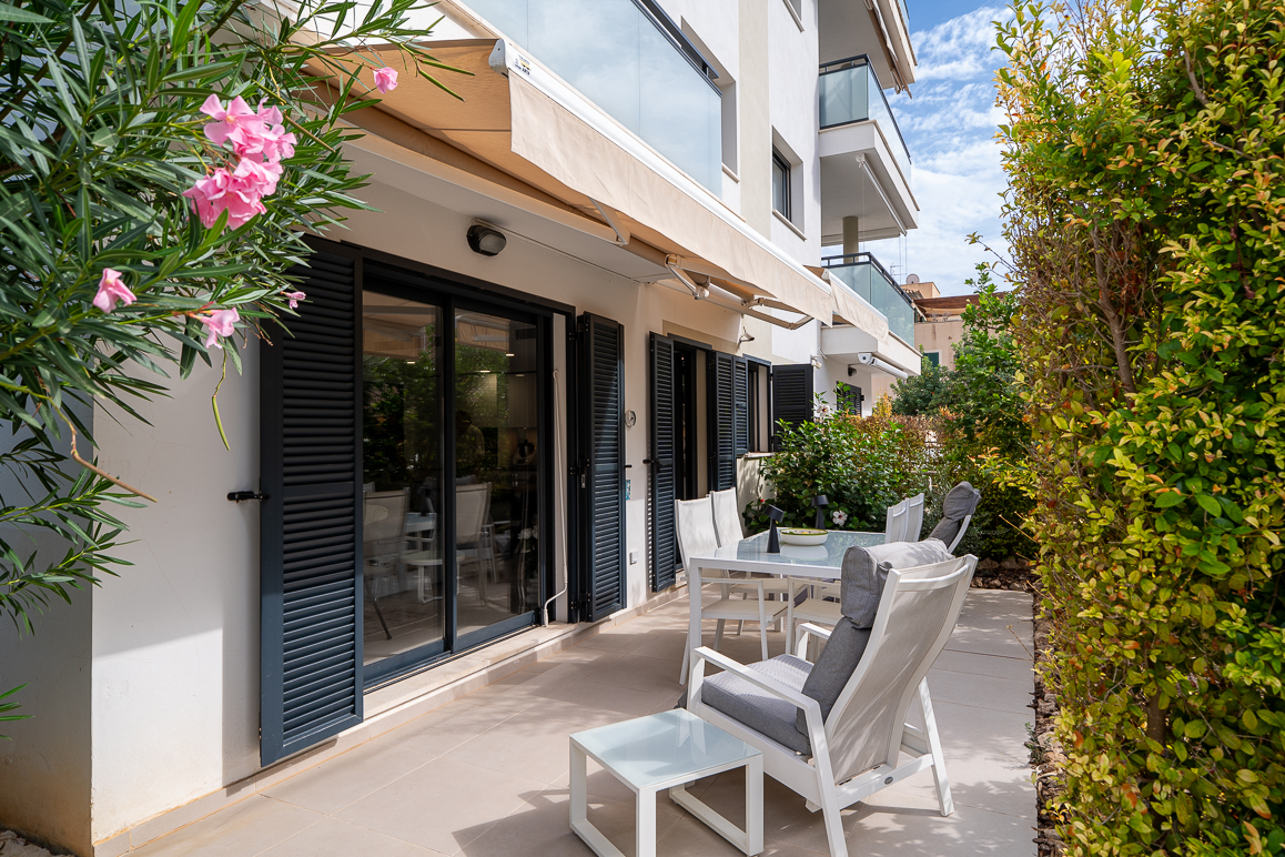 Modern apartment with private garden in Cala Ratjada