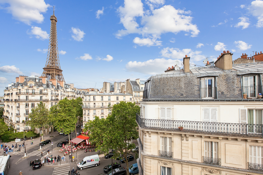 Saint-Dominique - 1-bedroom apartment - Turnkey - Eiffel Tower view