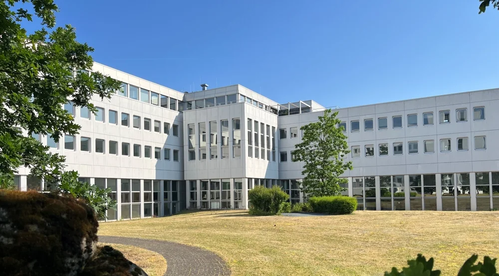 Große etablierte Büroimmobilie in Bielefeld-Sennestadt