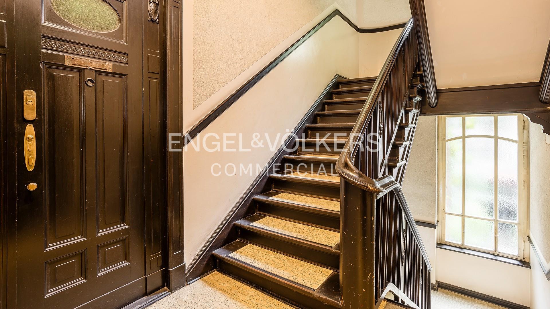 A stately, historic stucco building with development potential near Kurfürstendamm