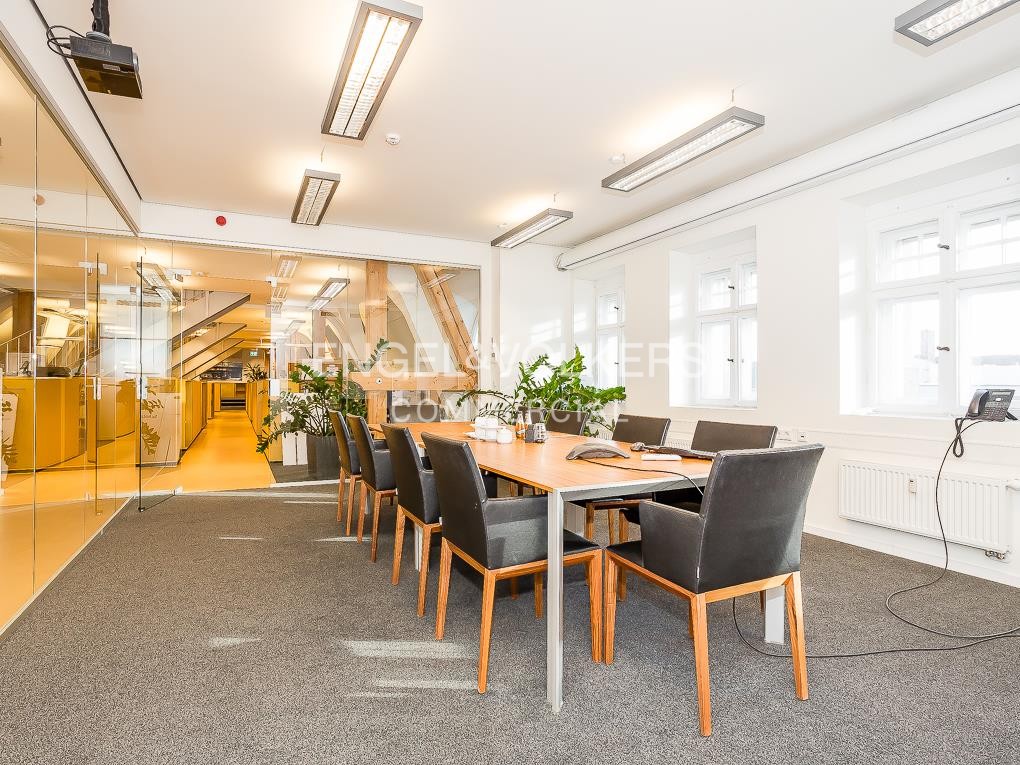 Modernes Office im historischen Ambiente