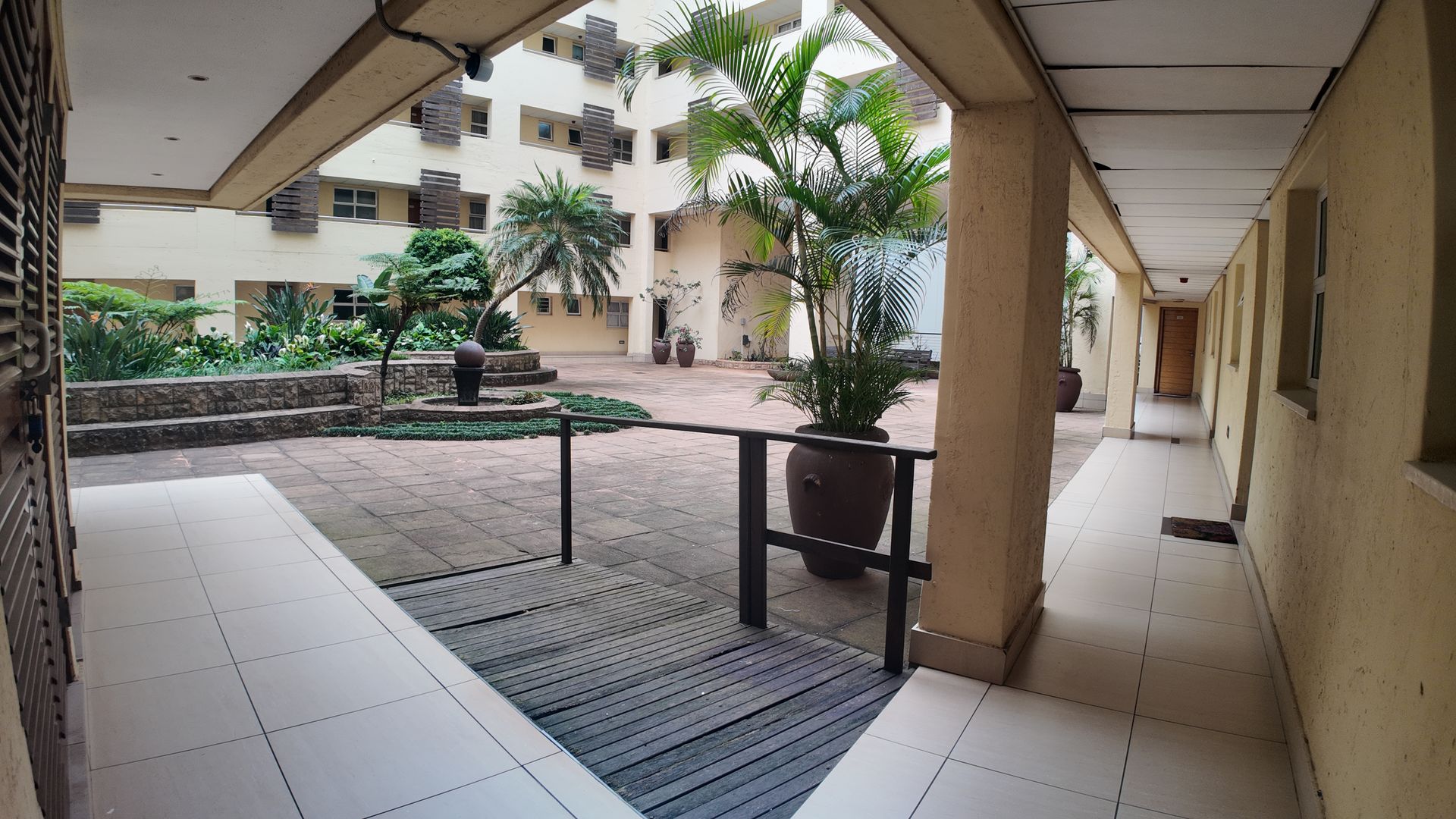 CHIC GROUND FLOOR APARTMENT FOR RENT