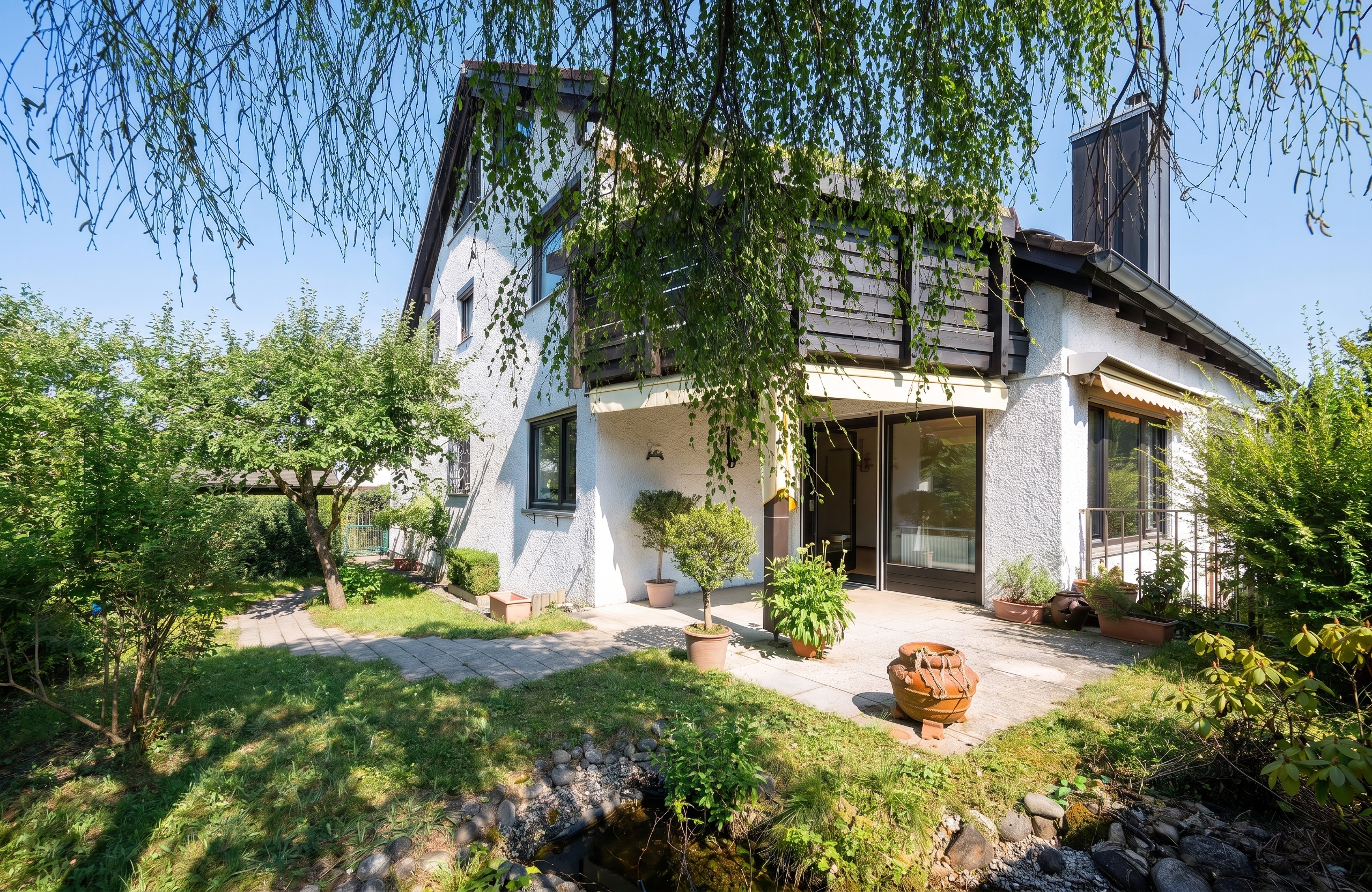 Charmante 3-Zimmer Erdgeschoßwohnung mit Souterrain und sonnigem Garten