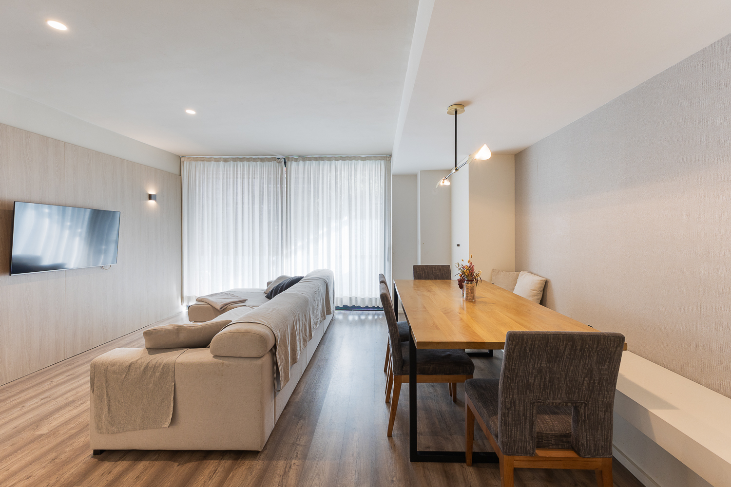 Exclusive housing in Peña Roja from May