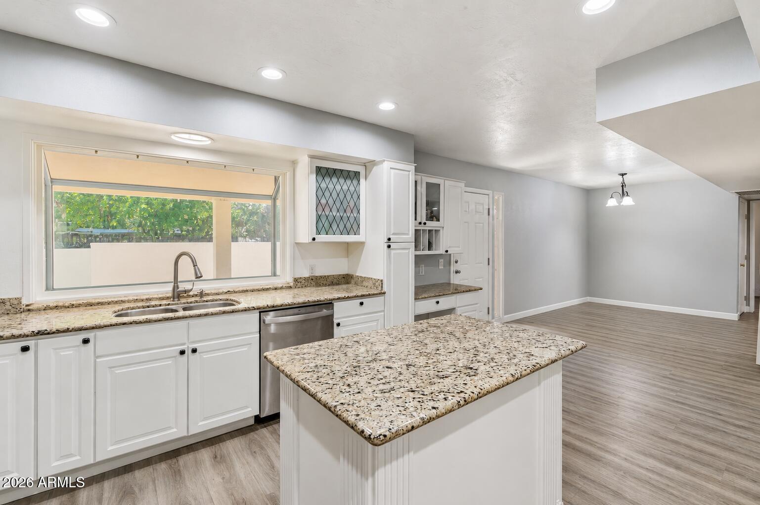 Where Mountain Views Meet Modern Comfort