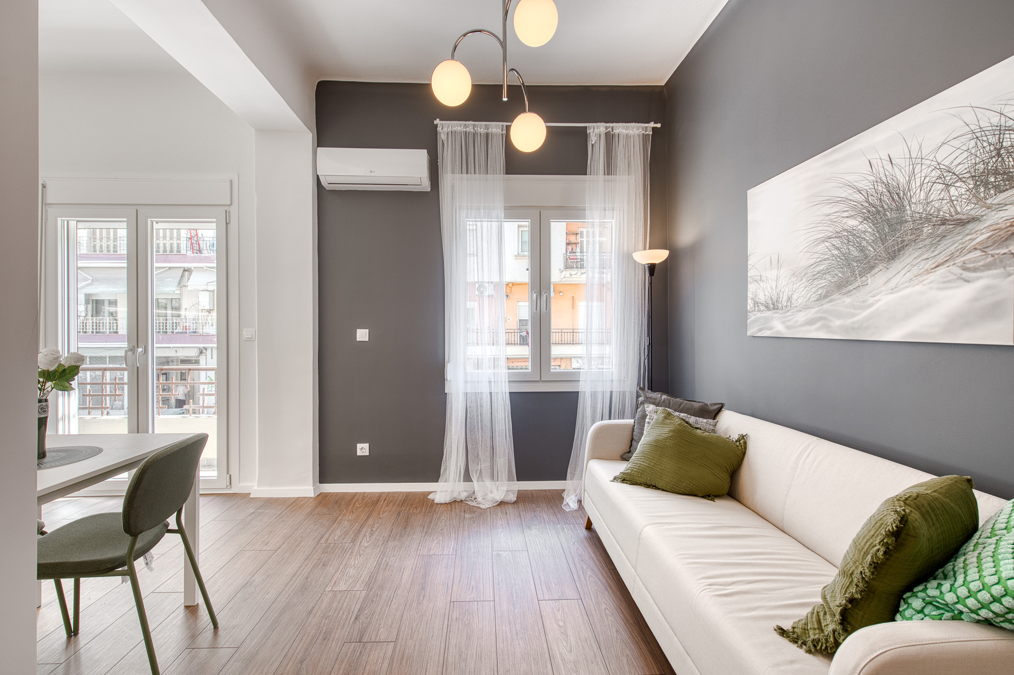 Fully renovated apartment in the city center