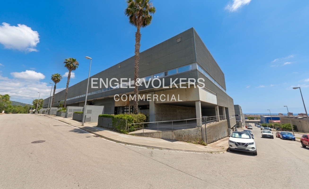 Nave Industrial en alquiler en Montigala