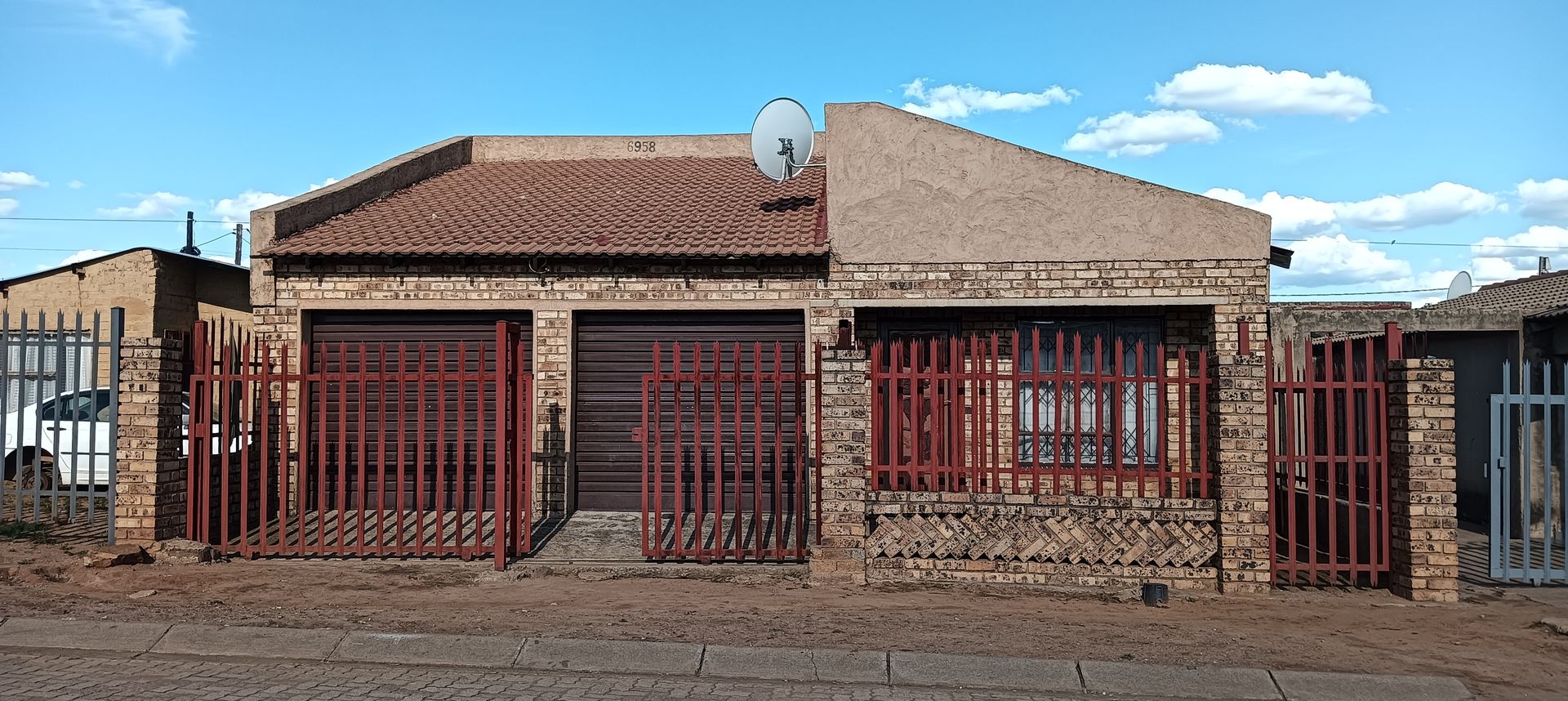 Three Bedroom house in Ikageng
