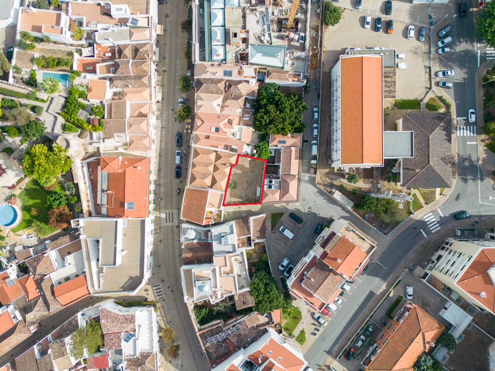Urban plot for sale in the historical centre of Tavira