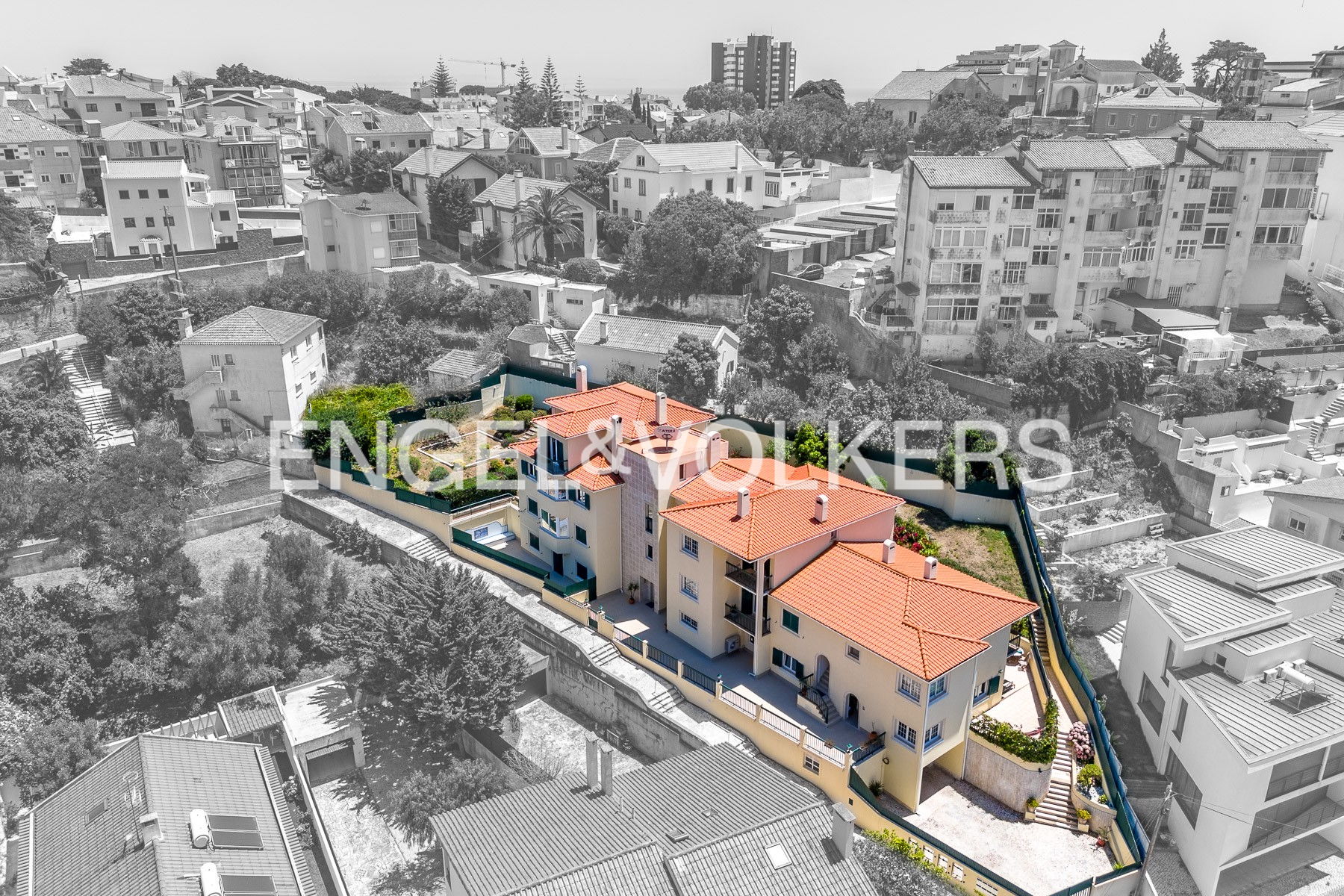 Duplex Apartment with private terrace | Estoril