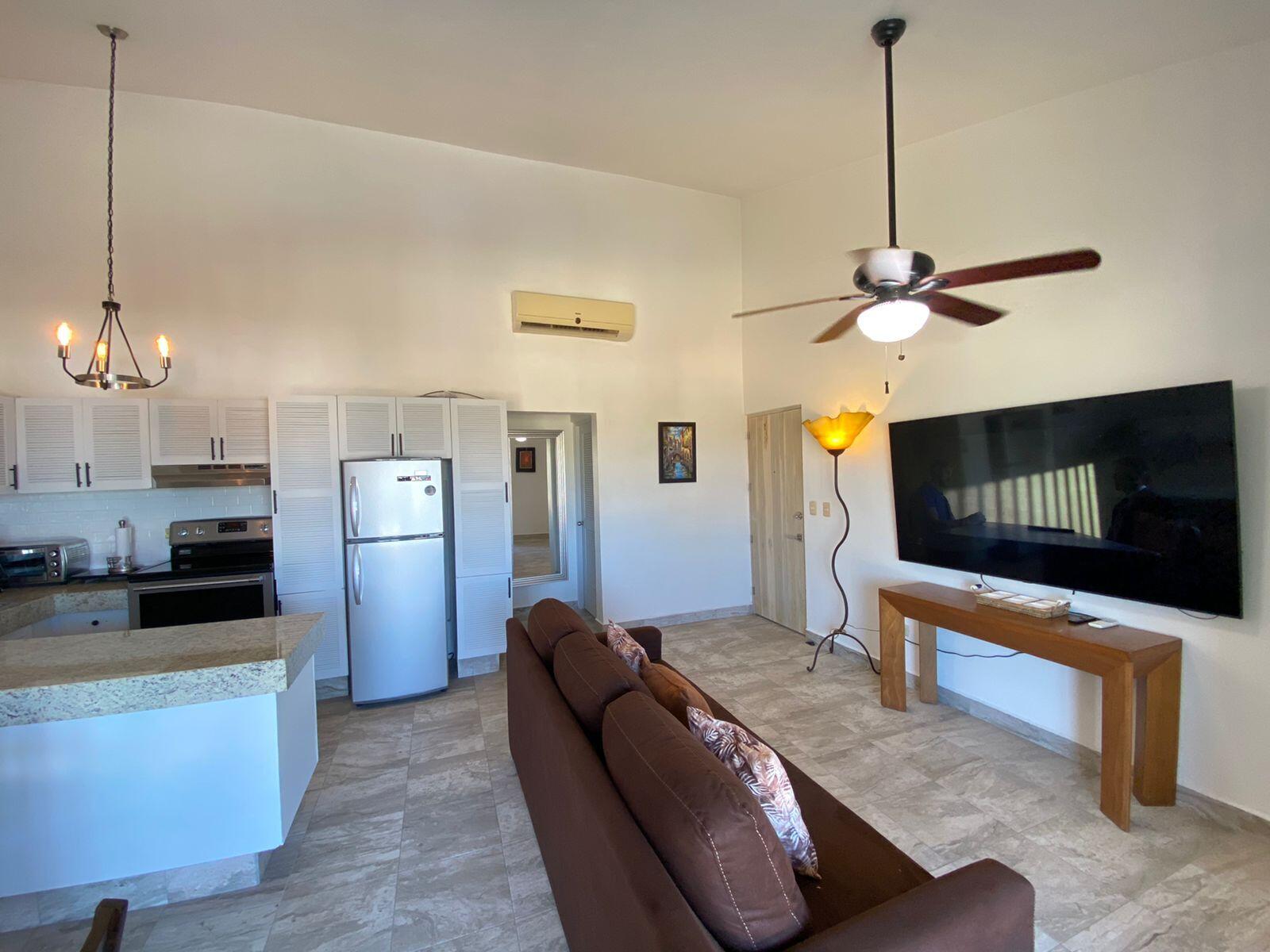 Estuary Views & Downtown Charm Laguna Vista 54