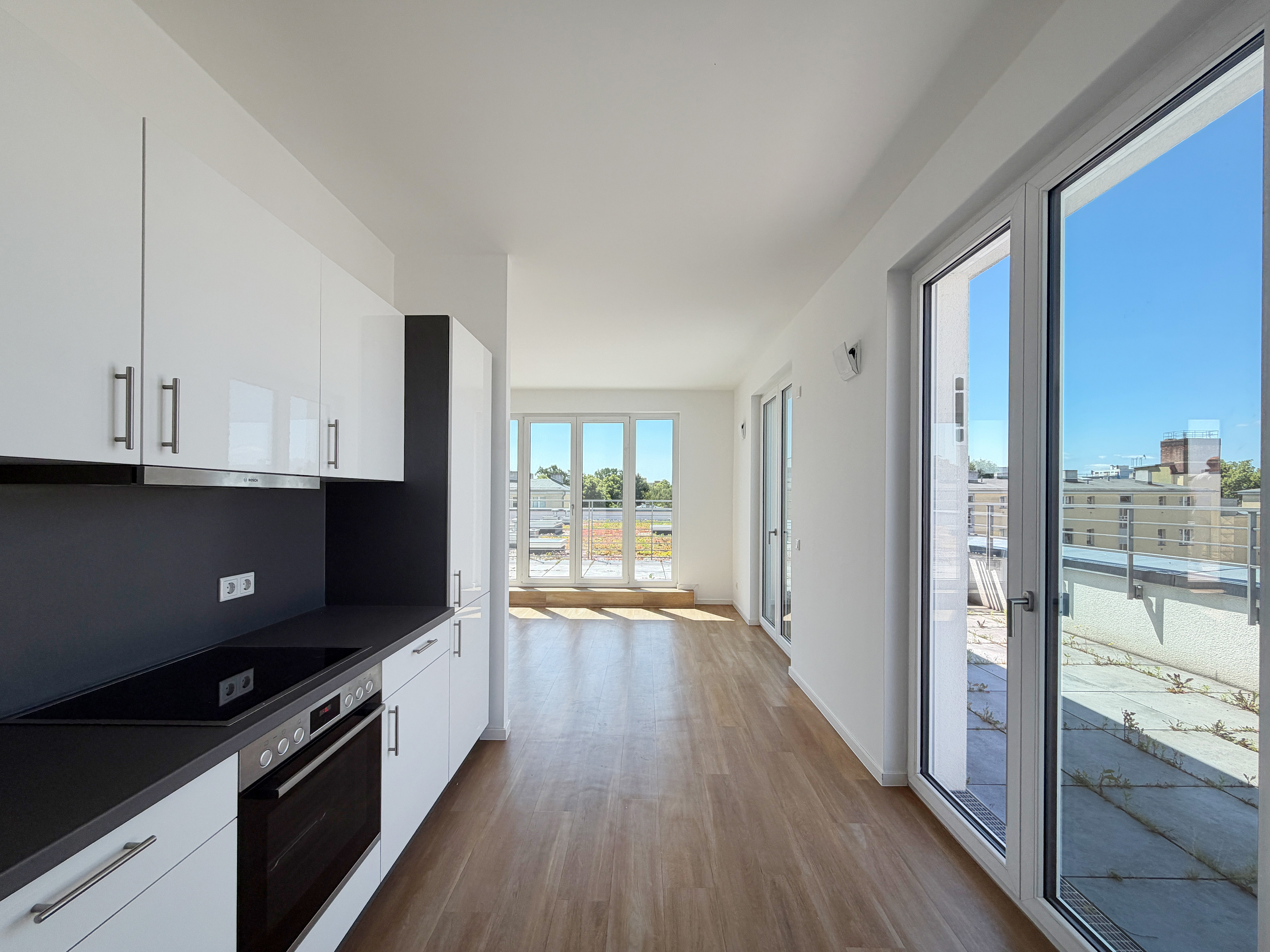 Lichtdurchflutetes Penthouse in den "Alboingärten"