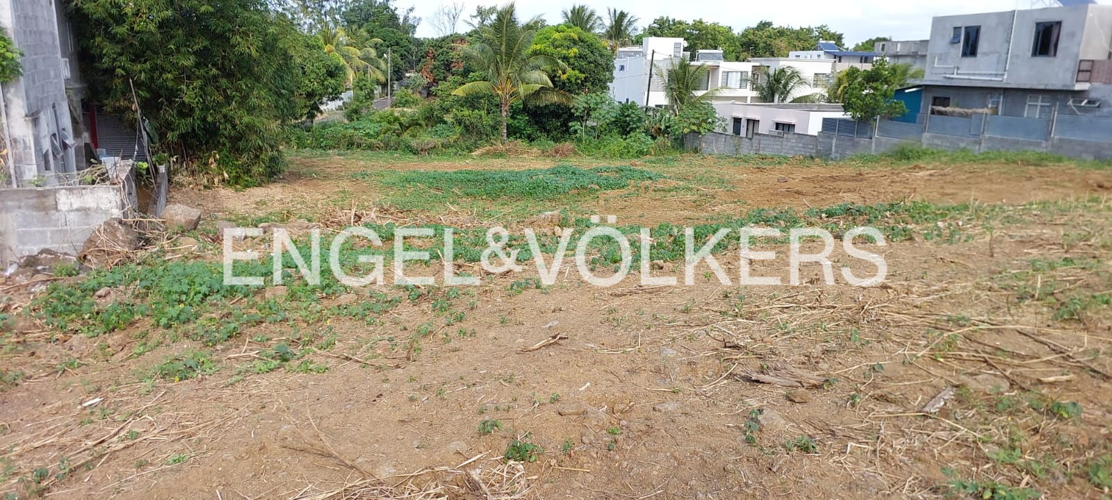 Residential Plot for Sale – 1709 m² – Grand Gaube