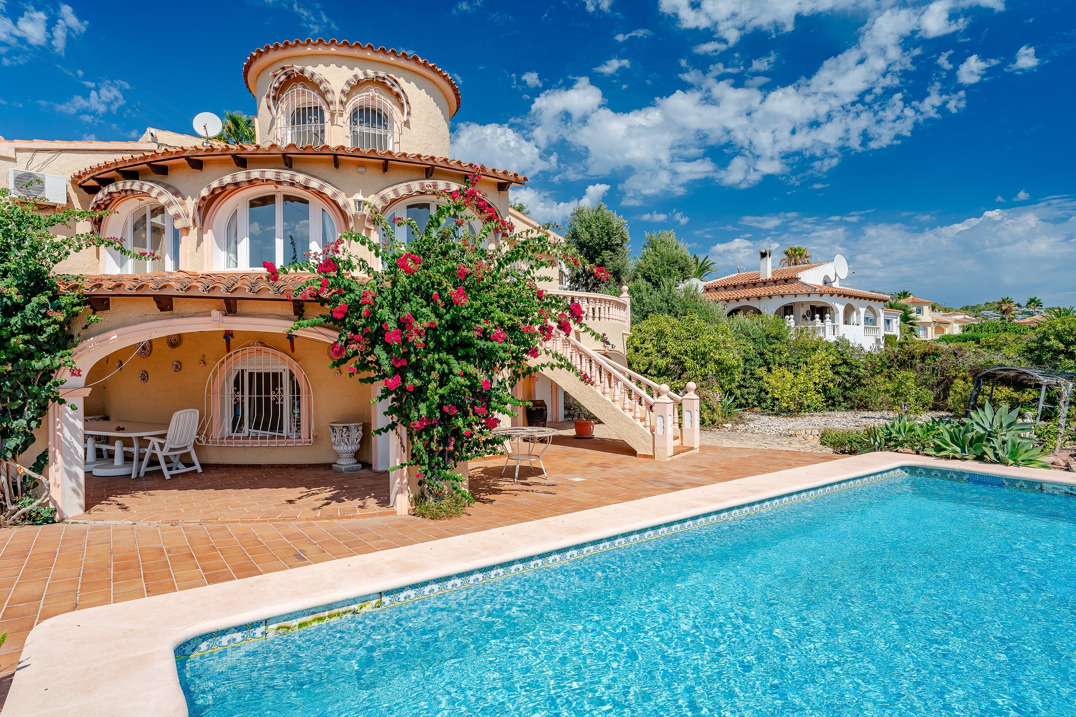 Villa méditerranéenne de caractère avec vue mer