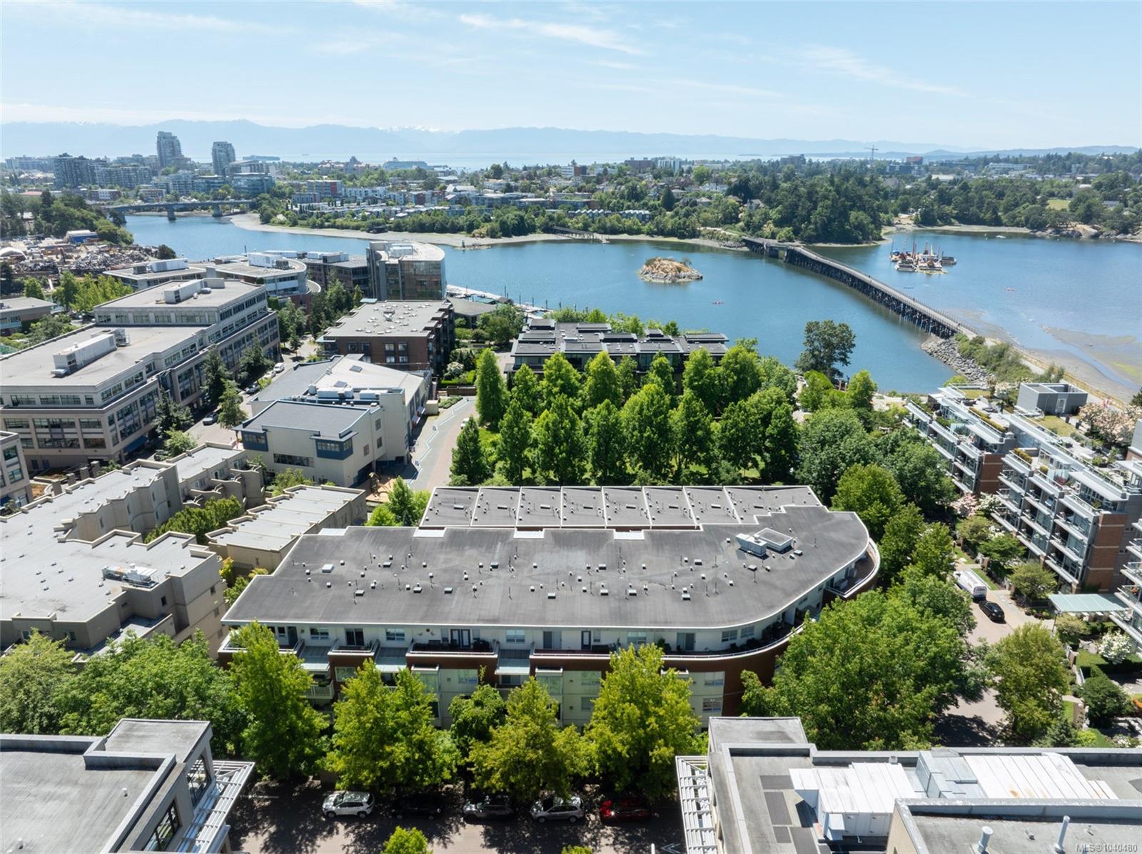 Spacious 3-Bed Condo in Victoria’s Selkirk Waterfront