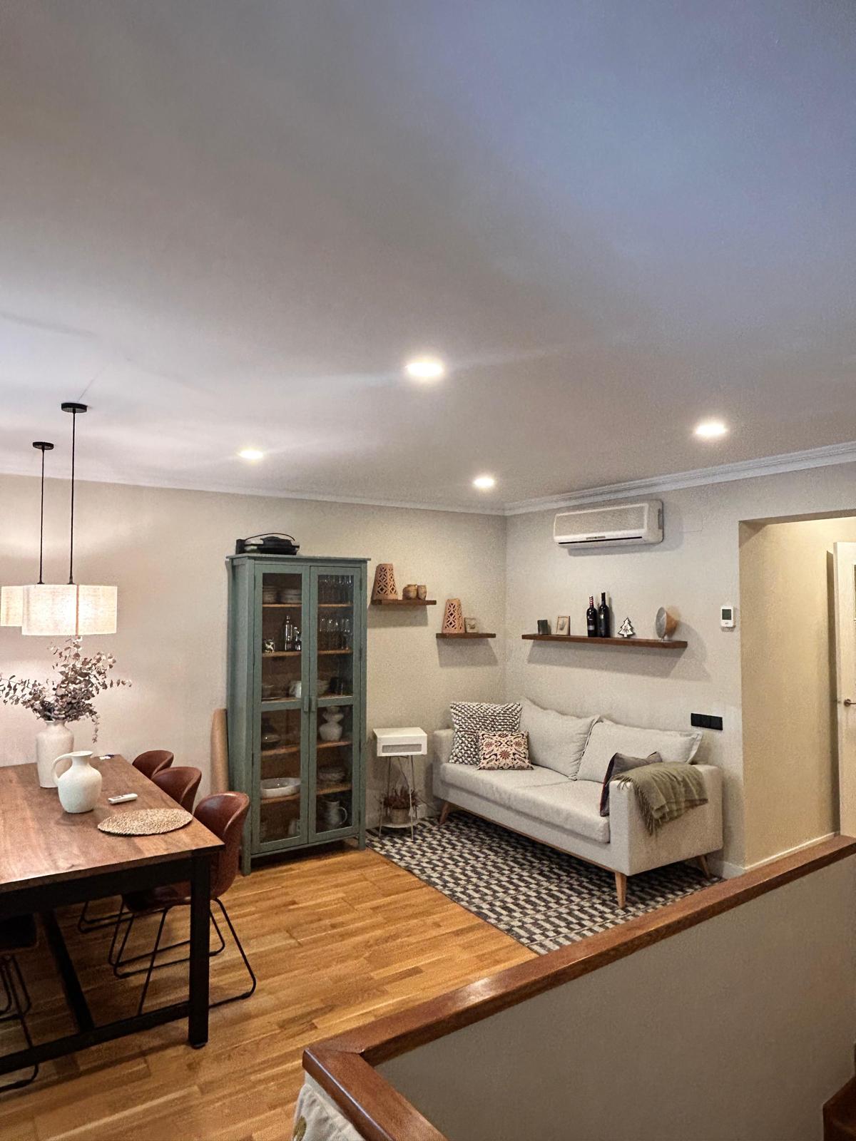 Charming, spacious duplex in Sant Gervasi for long-term stay