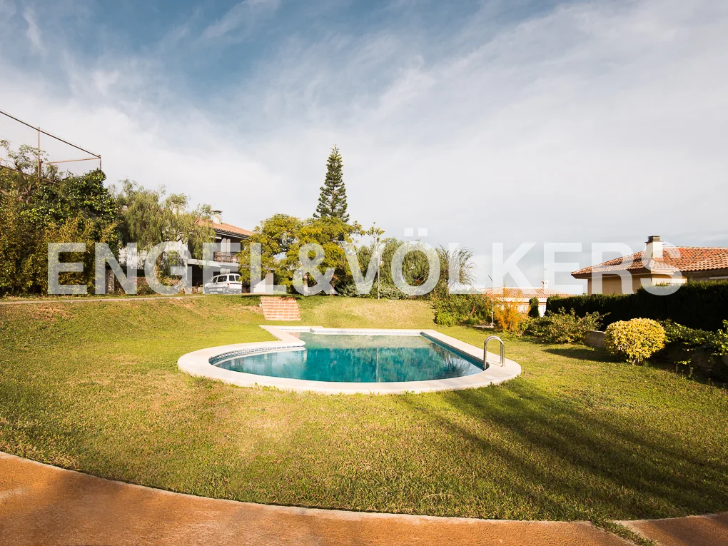 Villa con piscina y jardín en Peñíscola