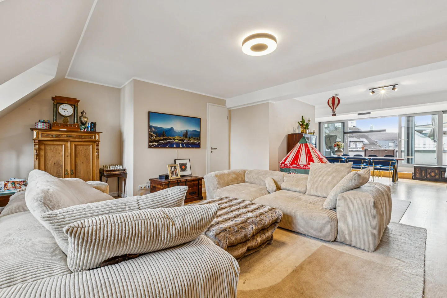 Penthouse-Flair über den Dächern der Innenstadt - Photo 1