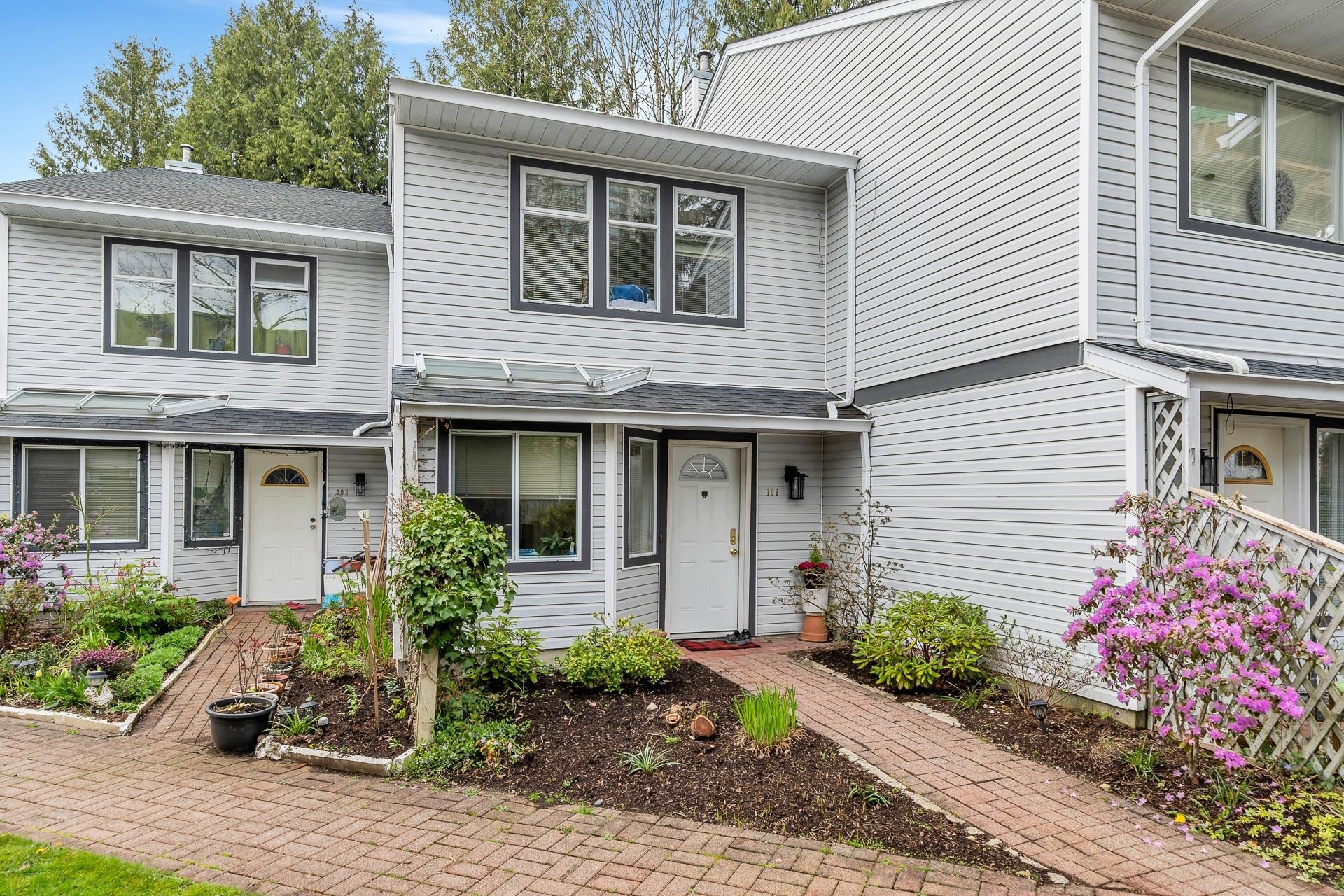 Surrey City Centre Townhome with Endless Potential