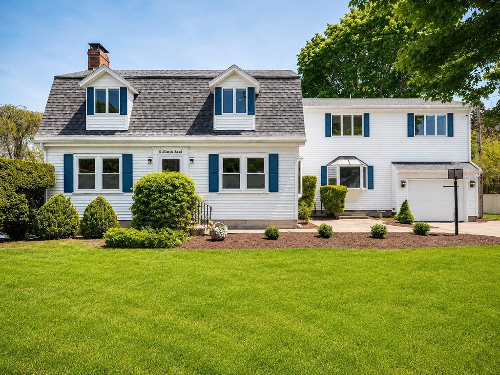 Good Harbor Treasure with Guest House