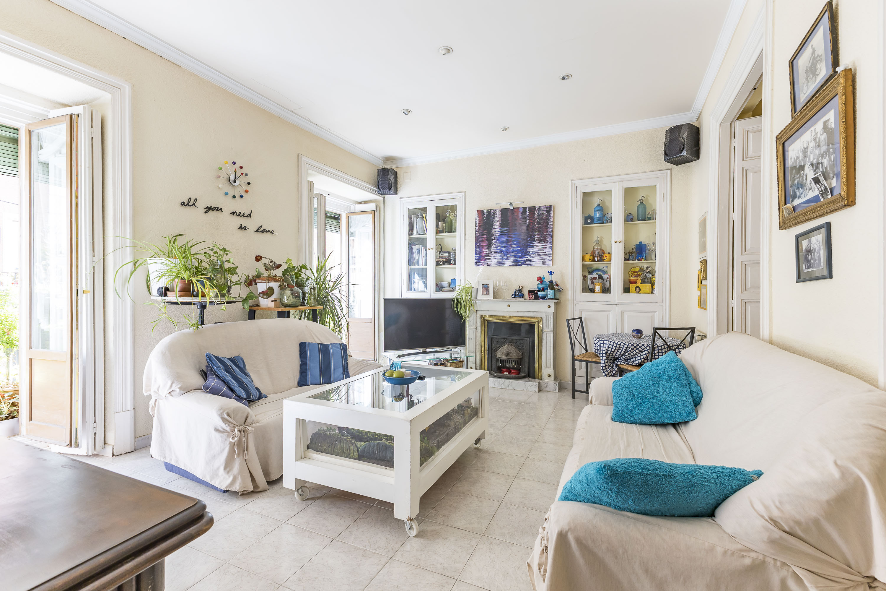 UNIQUE OPPORTUNITY TO RENOVATE IN CORTES: CLASSIC PROPERTY