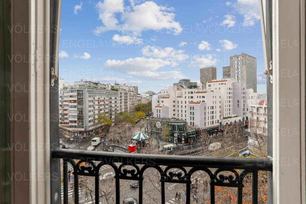 Paris 15th Charles Michels - High floor apartment with unobstructed views