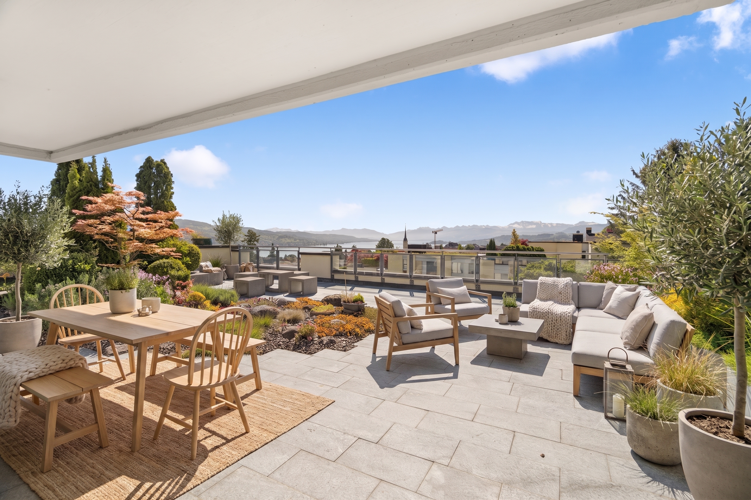 Wohnen mit Panoramasicht über den Dächern von Oberrieden