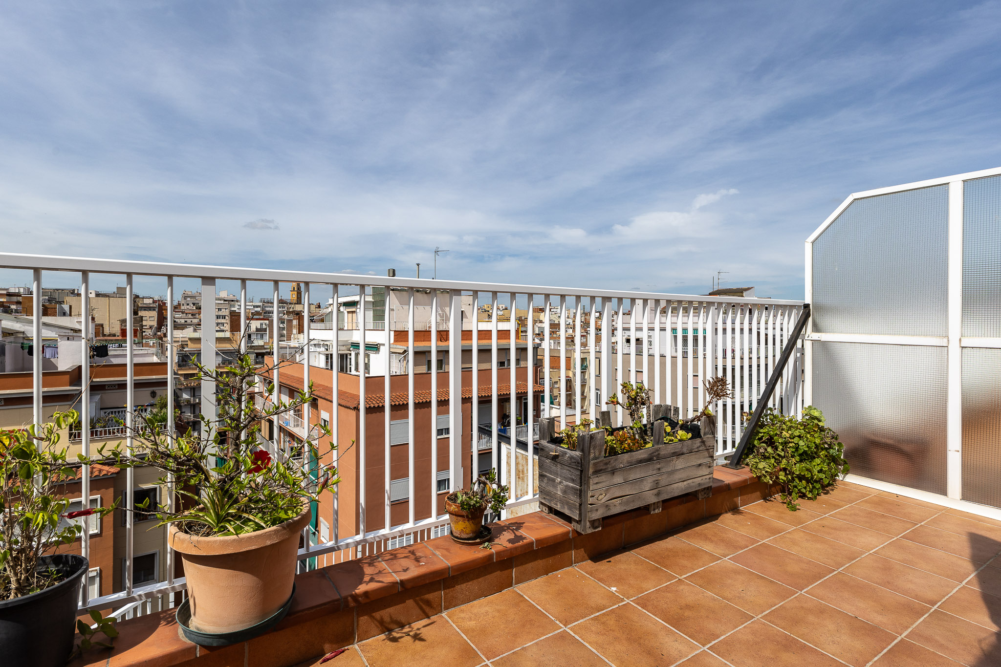 Ático dúplex singular con tres terrazas en Sants-Badal