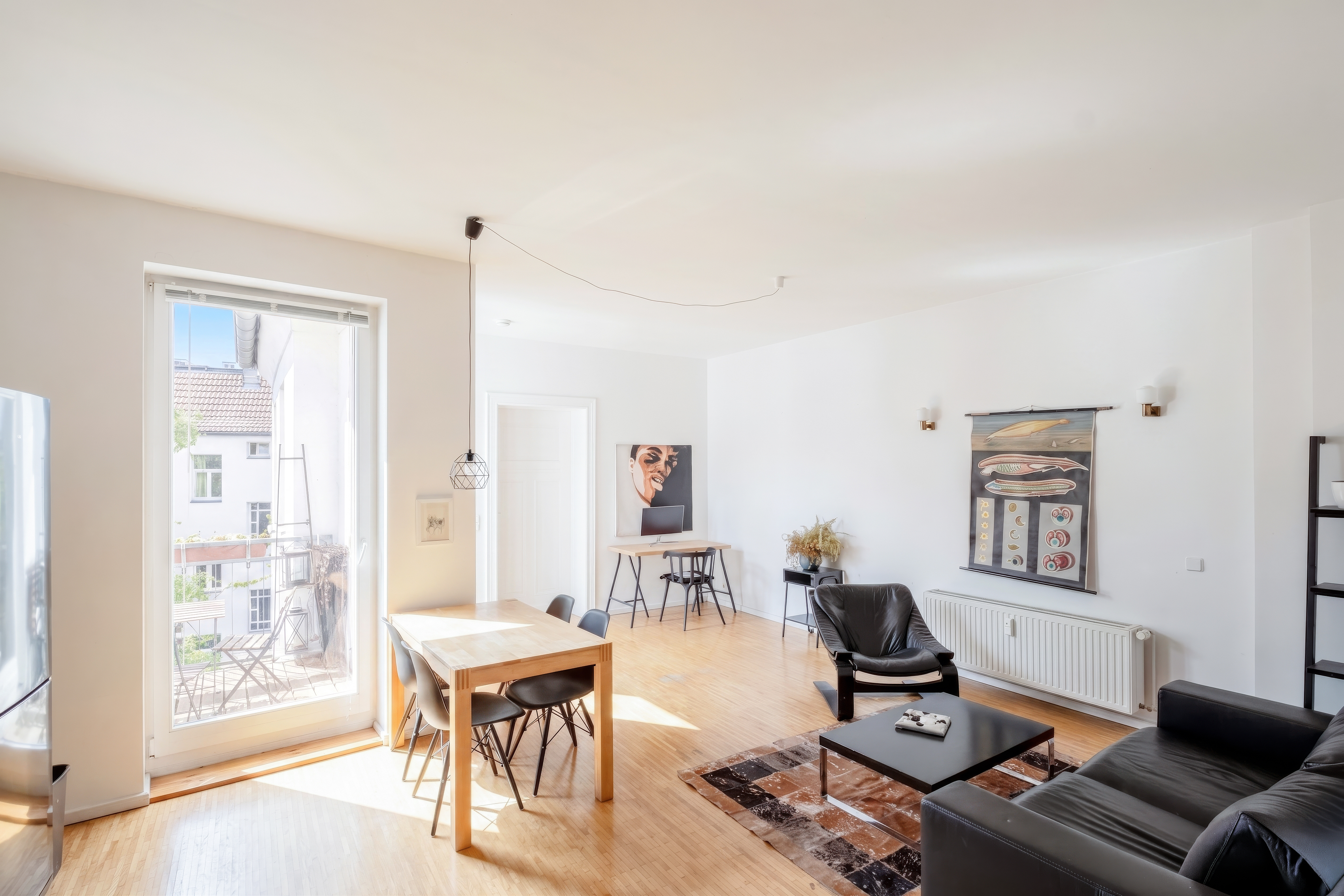 Bright spot in the garden house: apartment with balcony near Boxhagener Platz [Modifié par IA]