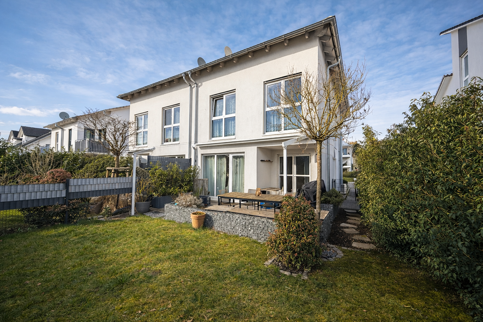 Bezugsfertige Doppelhaushälfte in Pfungstadt - modern & energieeffizient