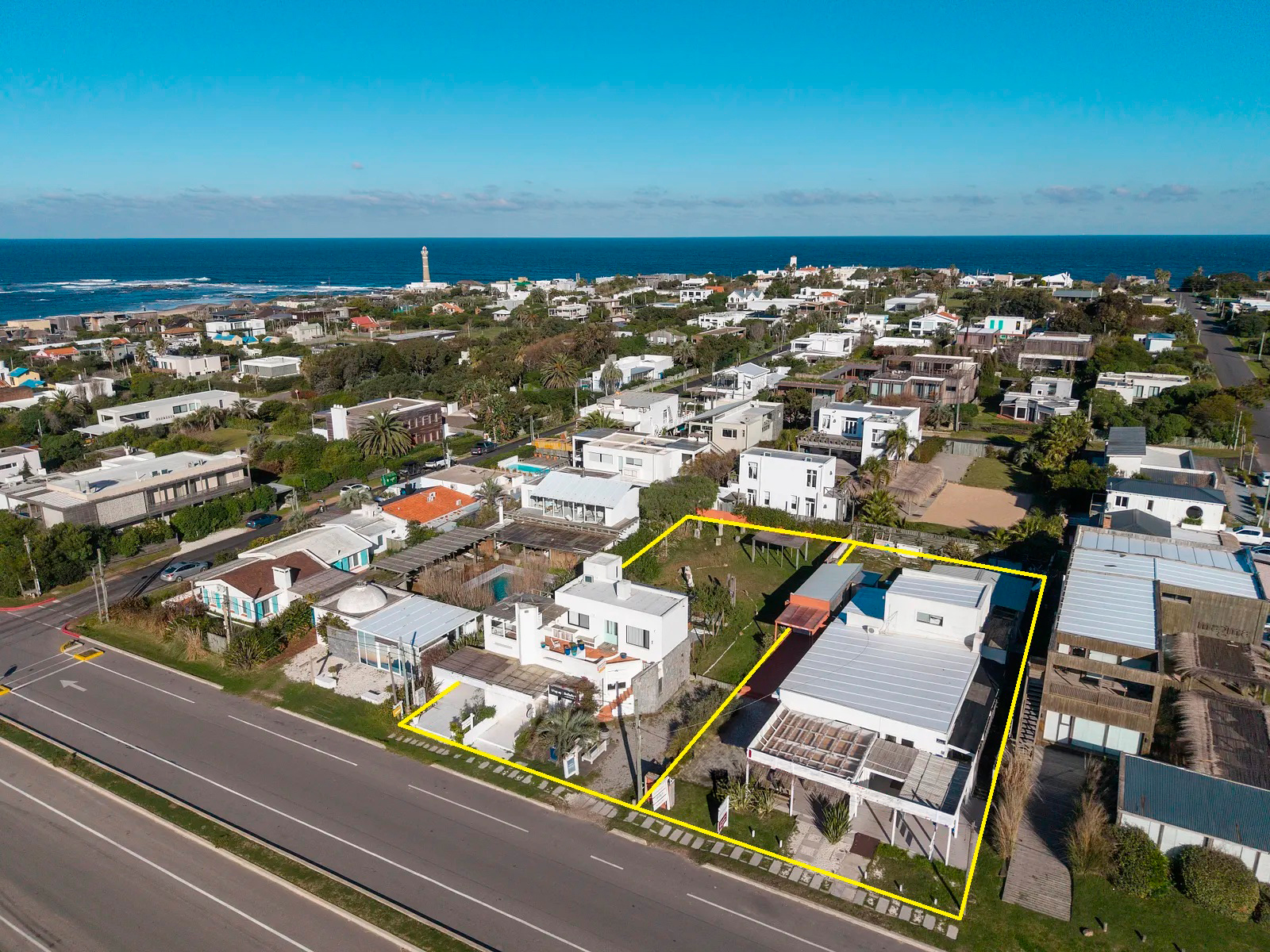 Locales comerciales en el pueblo de José Ignacio