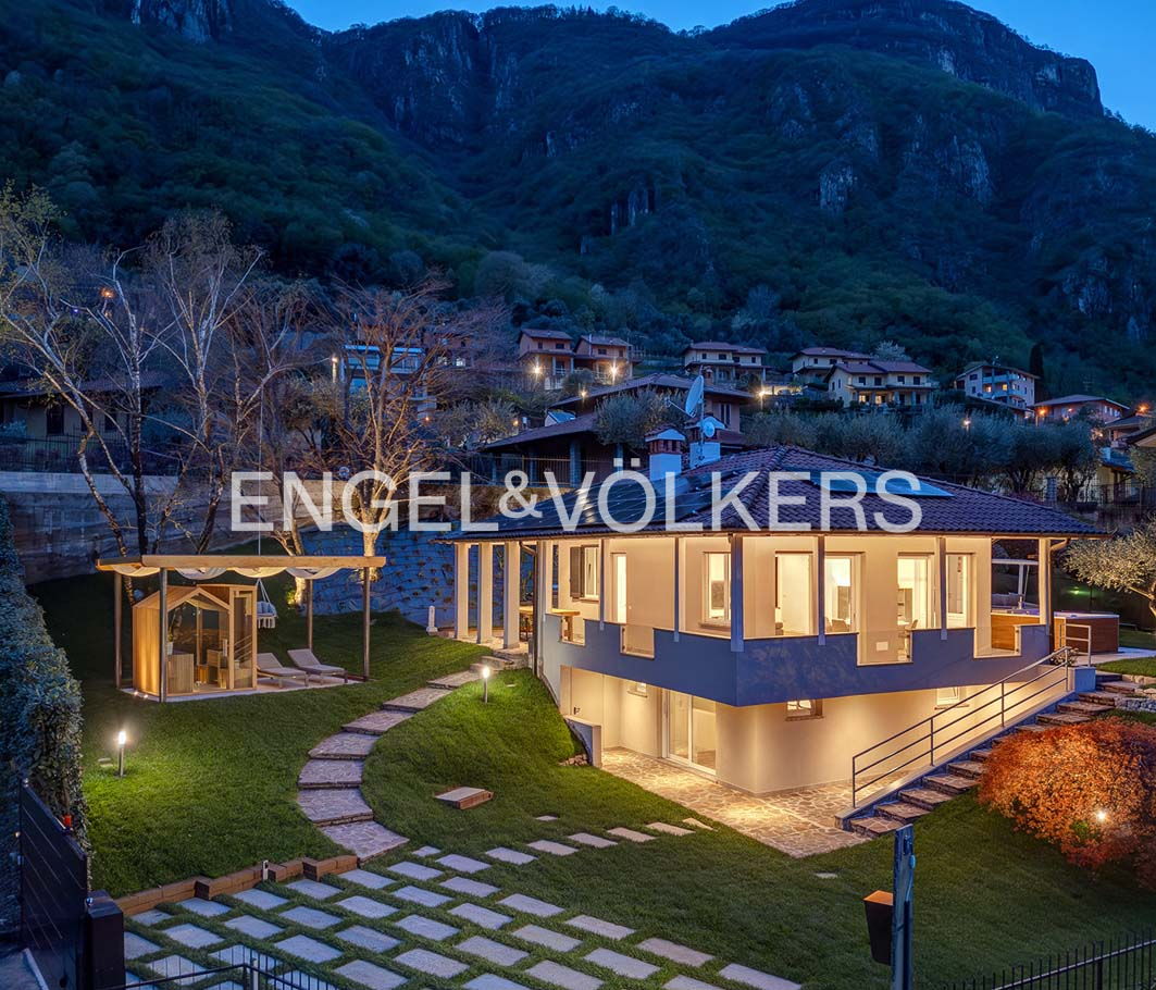 Villa Noel ComoLake with lake view and Mount Grigna