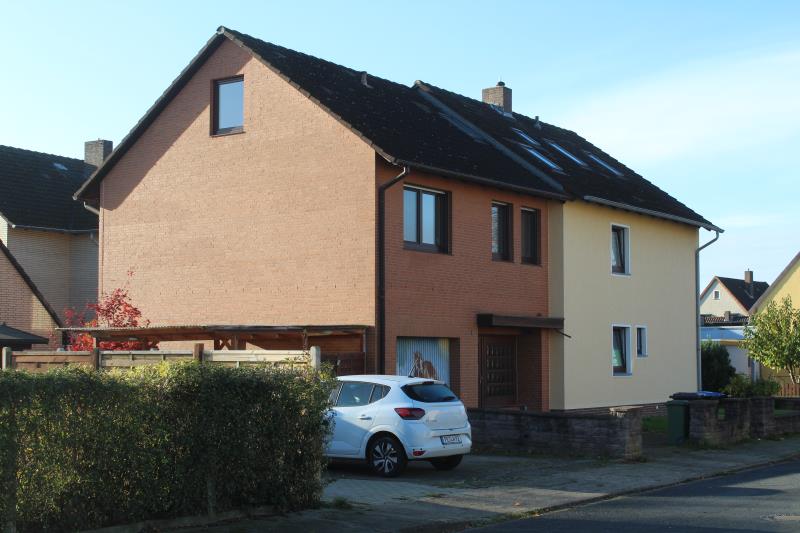 Mehrfamilienhaus mit Baugenehmigung für Erweiterung