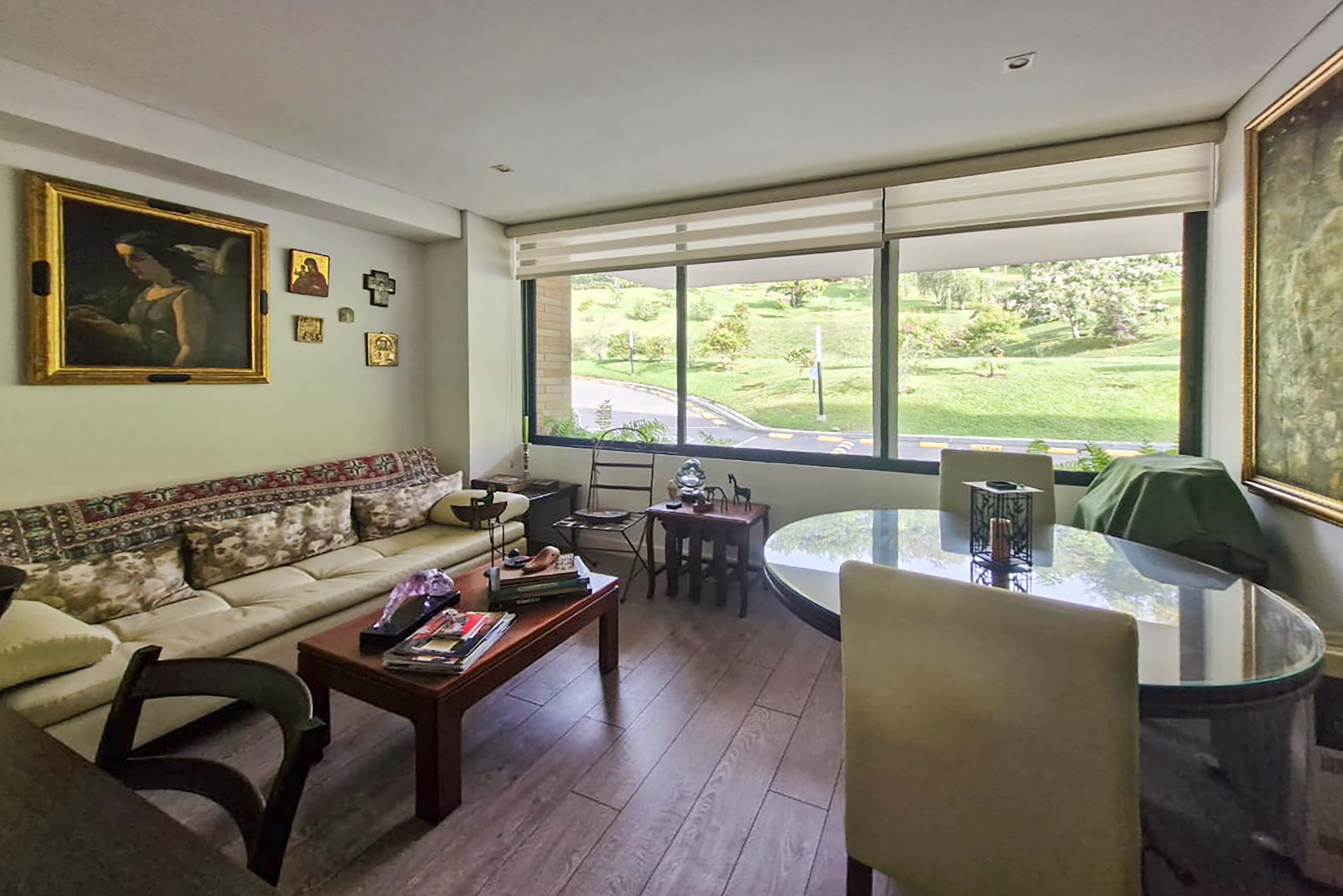 lluminado apartamento con clubhouse para venta en El Retiro | Senior's Club