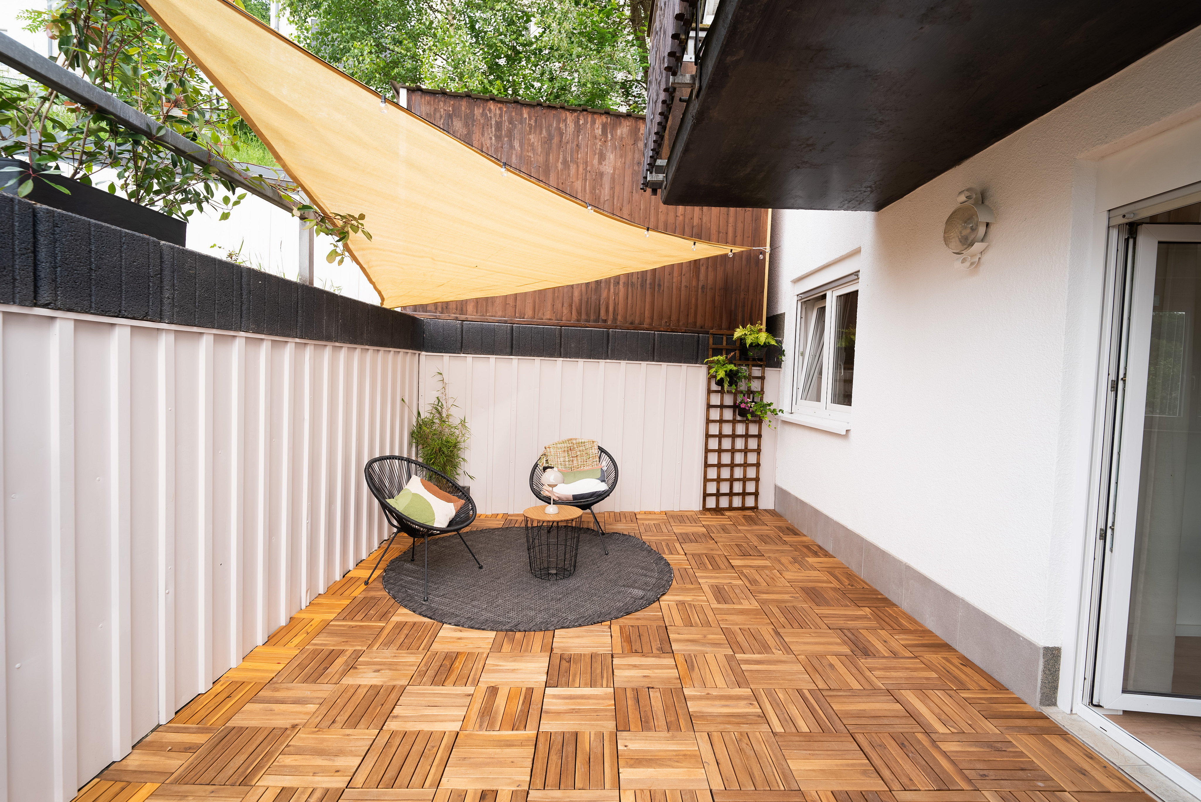 Barrierearmes Erdgeschoss-Highlight mit großer Lounge-Terrasse in Siegen-Weidenau