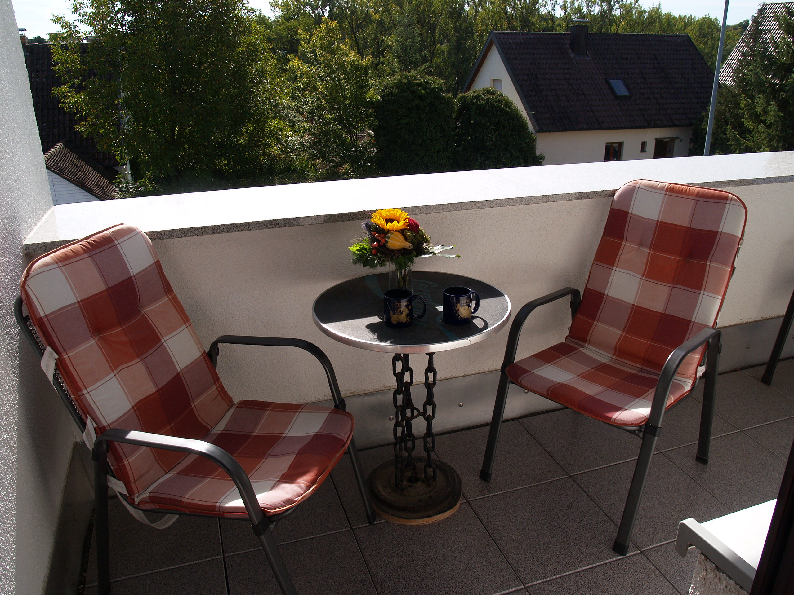 Stadtnah wohnen: Gepflegte 2-Zimmer-Wohnung mit Balkon