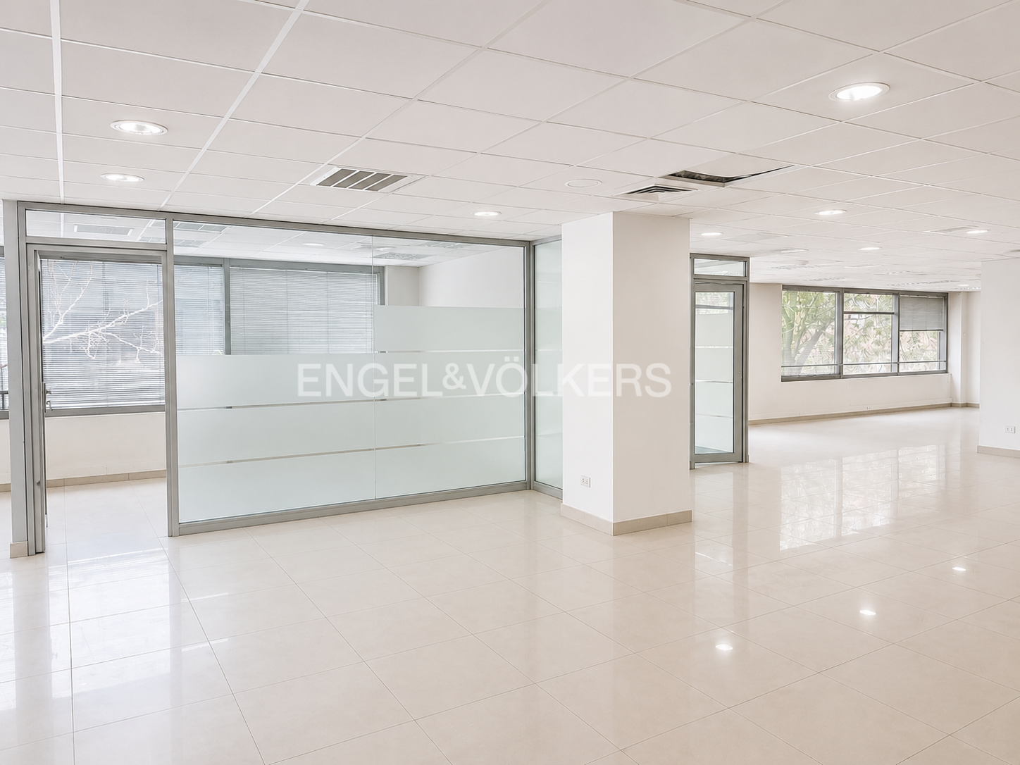 Oficina habilitada en arriendo El Gol 440 m2
