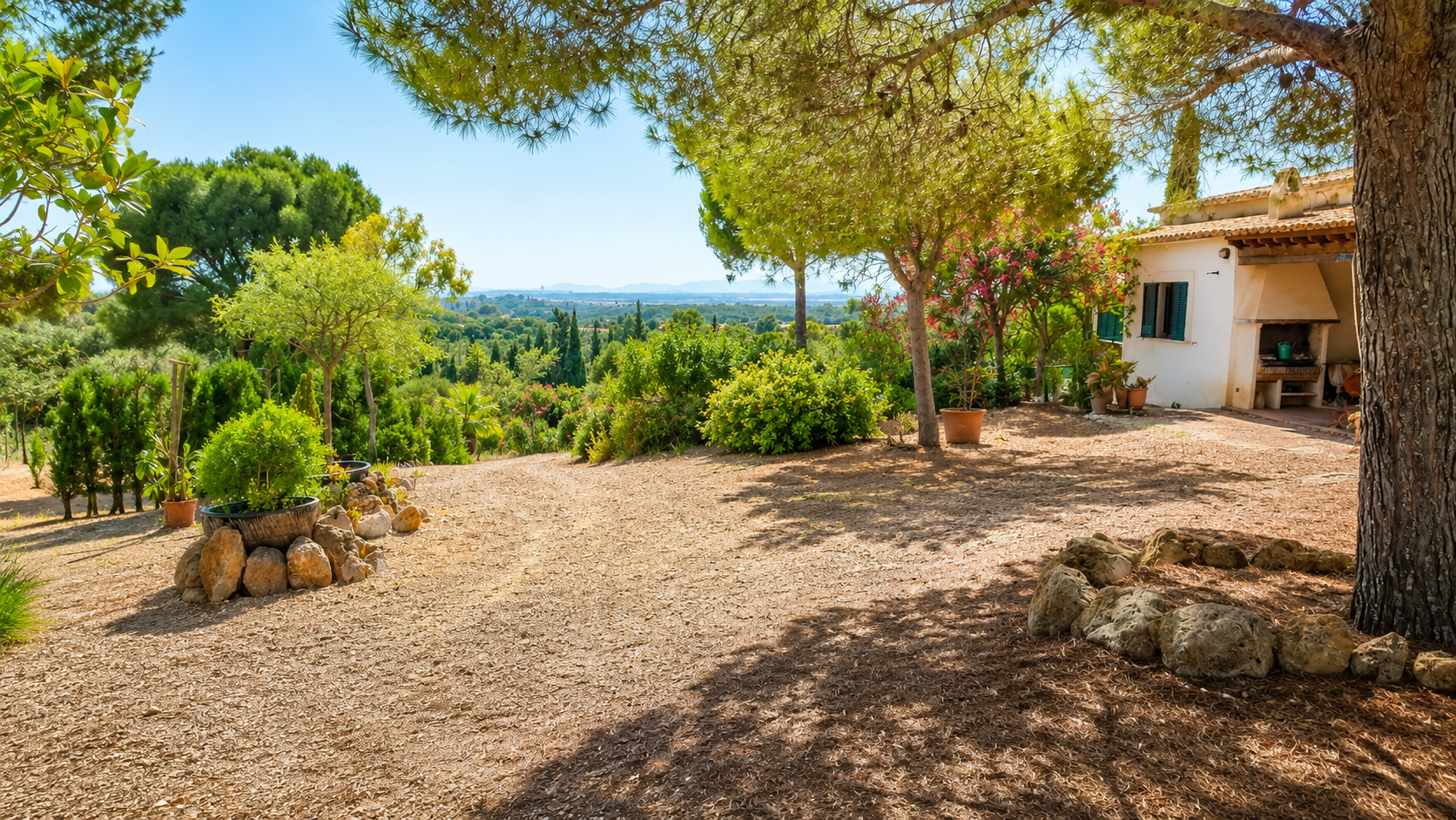 Mediterranean country house next to the golf course and Son Gual