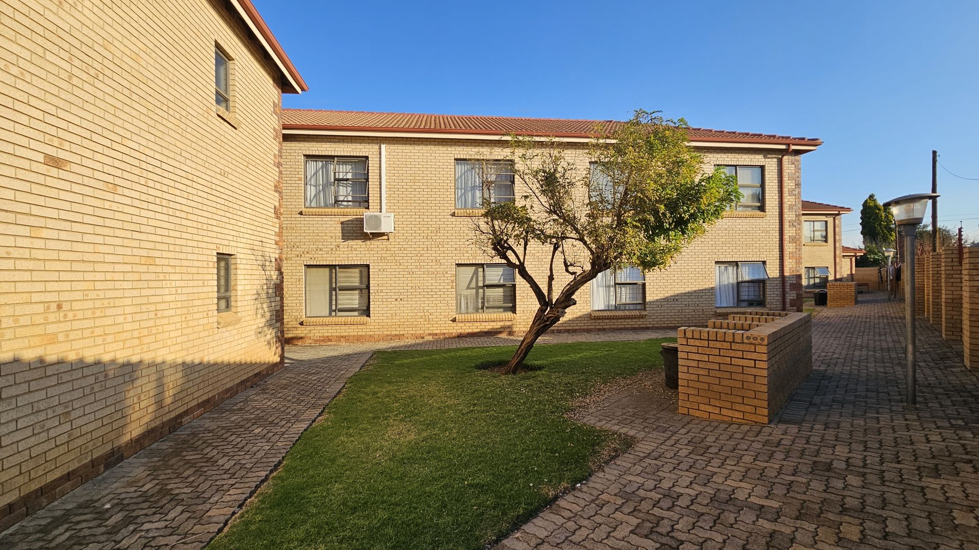 Spacious Apartment in Popular Complex
