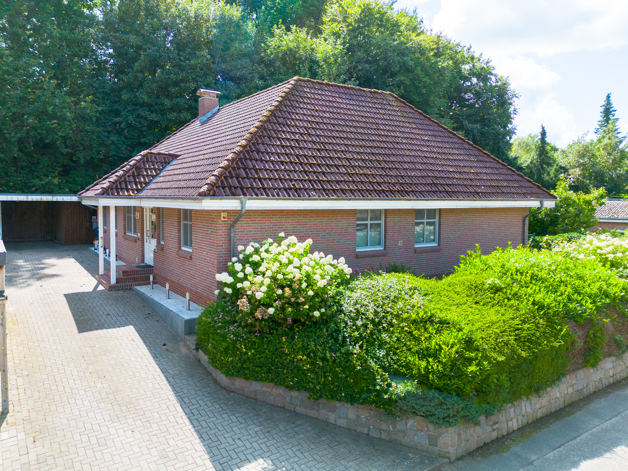 Luftkurort Burg: Massivhaus mit Ausbaupotential, Einliegeroption, Wintergarten & Sauna