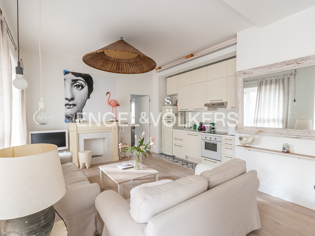 Elegant apartment for rent on Giovanni Gentile Street