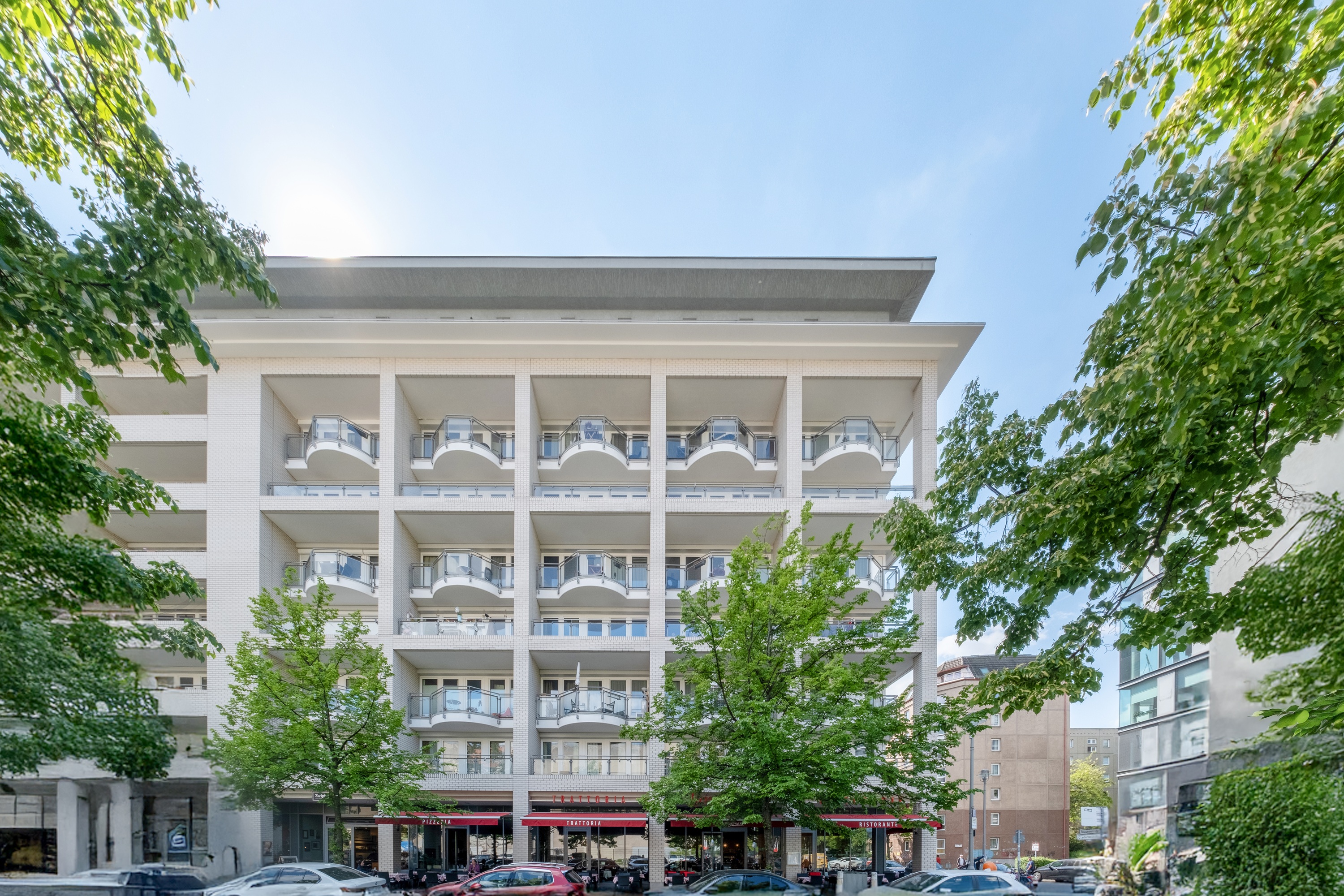 Rented city apartment with terrace in prime central location